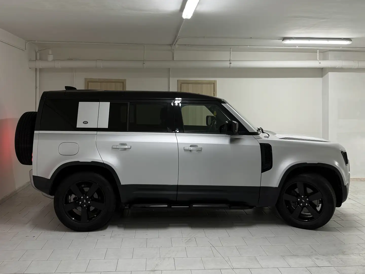 Land Rover Defender First Edition 240cv 7p.ti TETTO ITALIANA IVA ESPOS Argintiu - 2