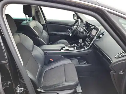 Annonce voiture d'occasion Renault Espace - CARADIZE
