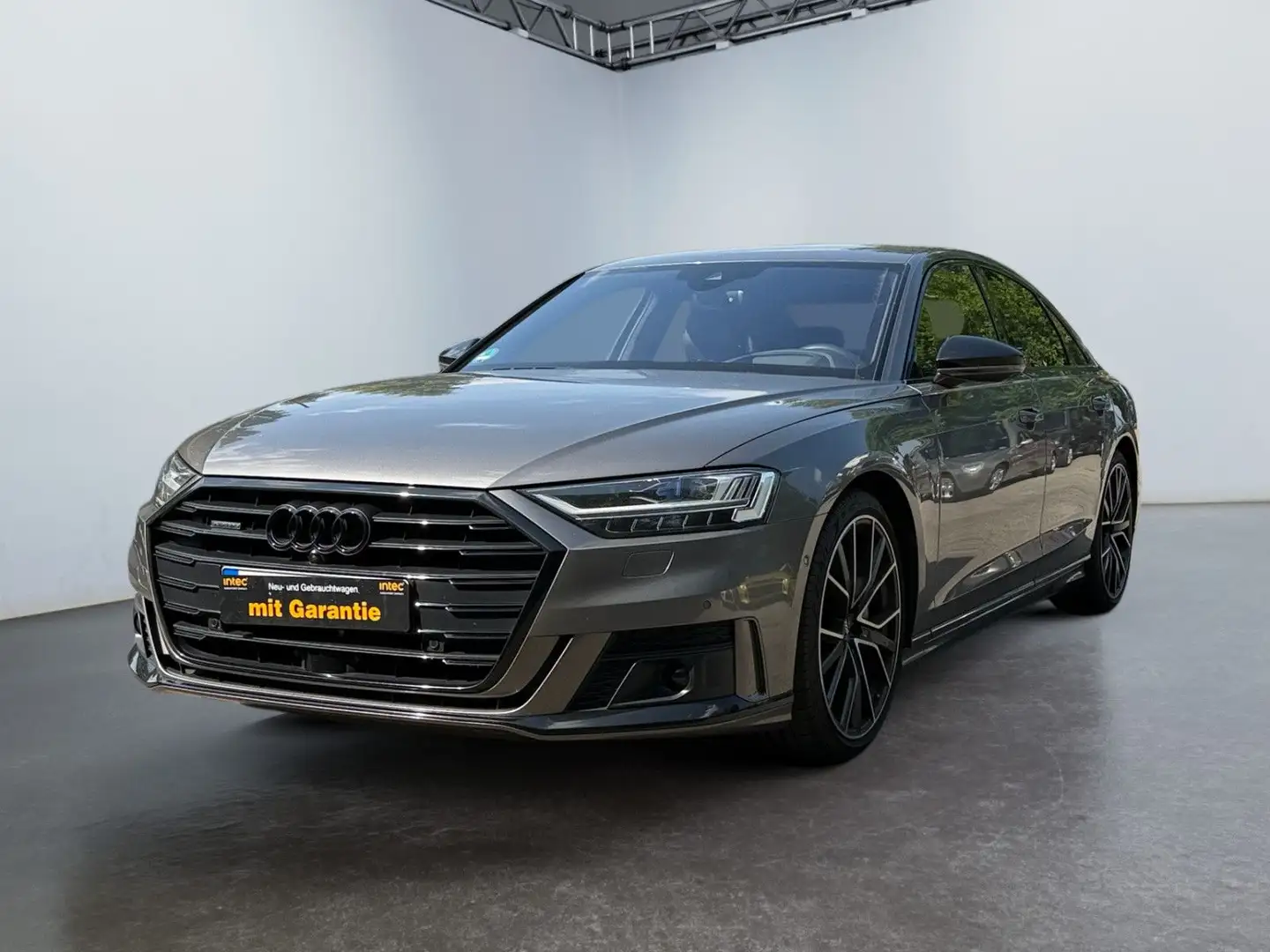 Audi A8 55 TFSI quattro Gris - 1
