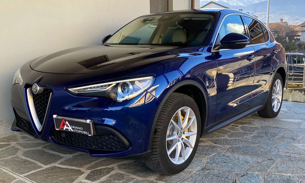 Alfa Romeo Stelvio 2.0 t Executive Q4 200cv auto my19