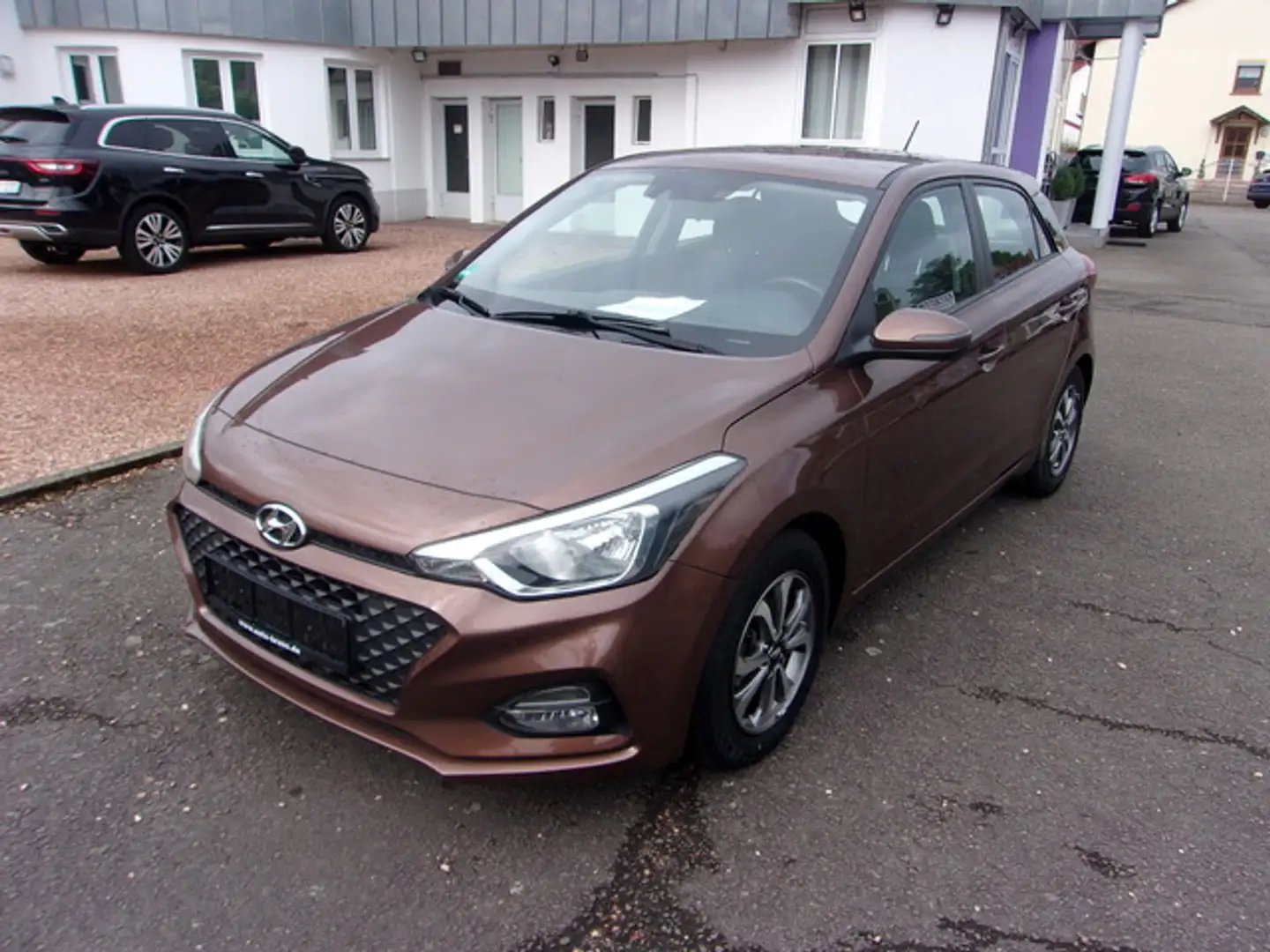 Hyundai i20 Trend Klima SHZ PDC ALU Braun - 1