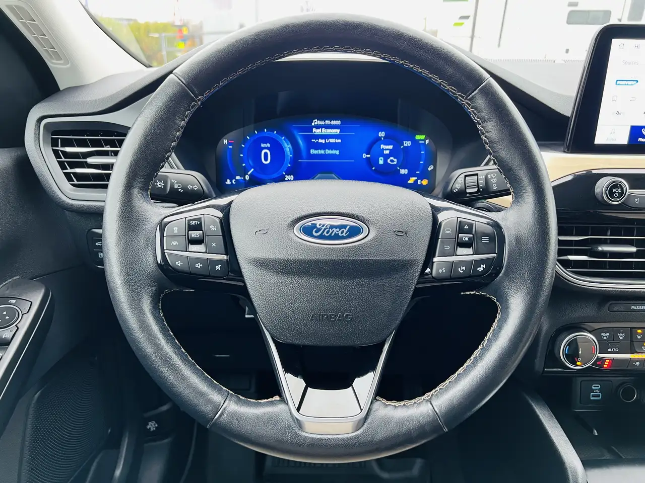 Ford Escape снимка Ford Escape