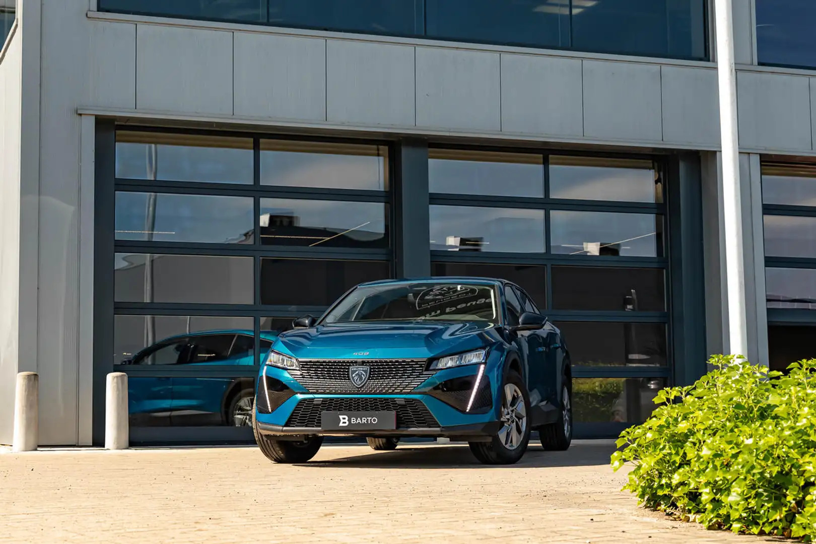 Peugeot 408 Automaat 130pk | Camera | Auto. Airco | Carplay... Bleu - 1