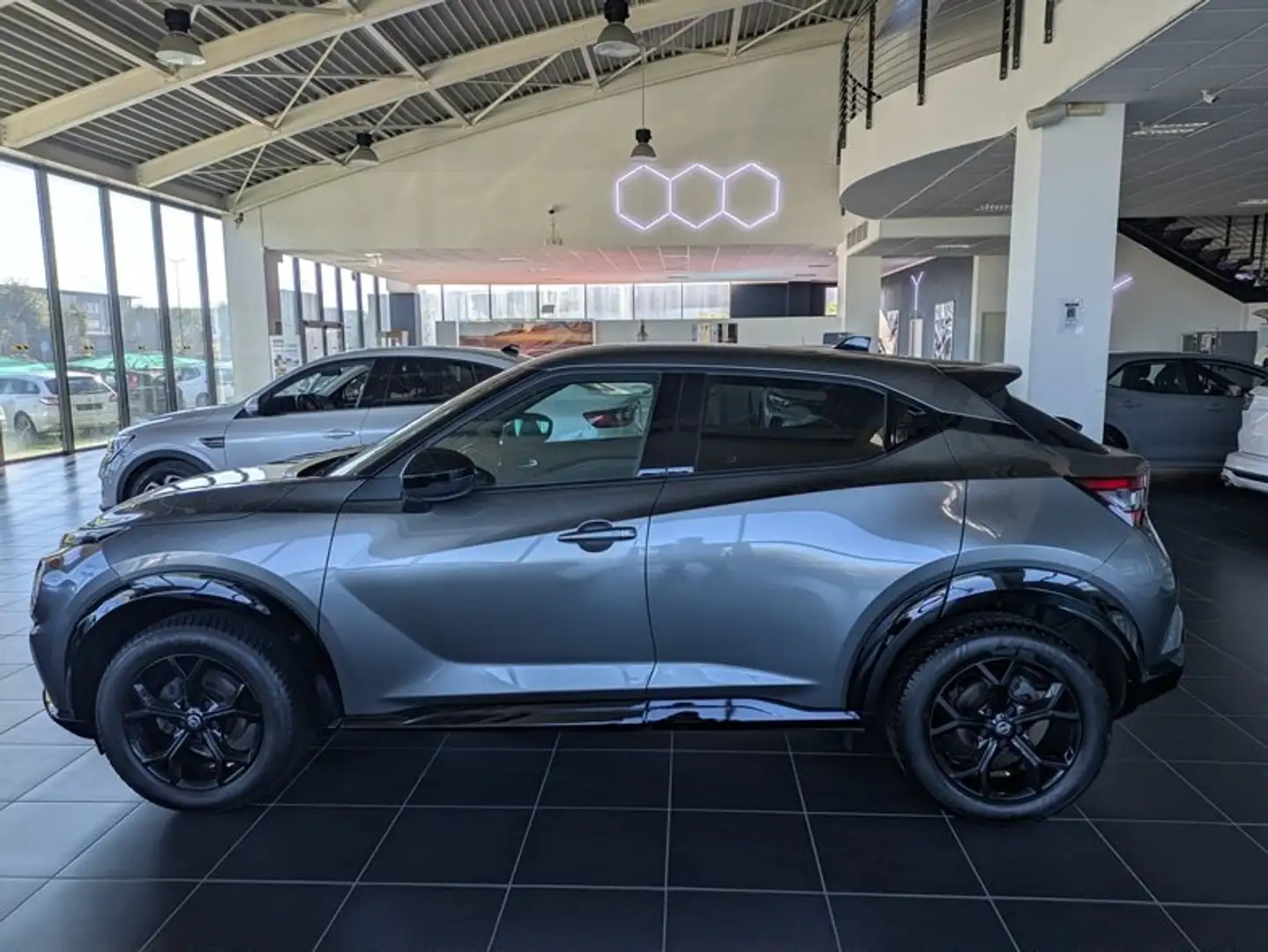 Nissan Juke N-Connecta Plus 114cv PROMO BLACK FRIDAY Gris - 2