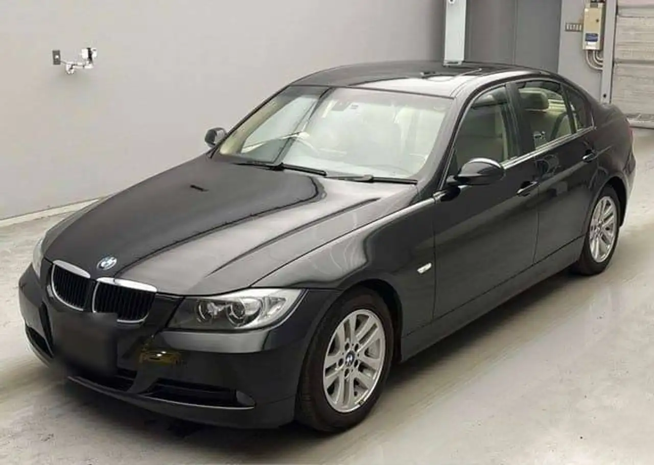 BMW 3 Series снимка BMW 3 Series