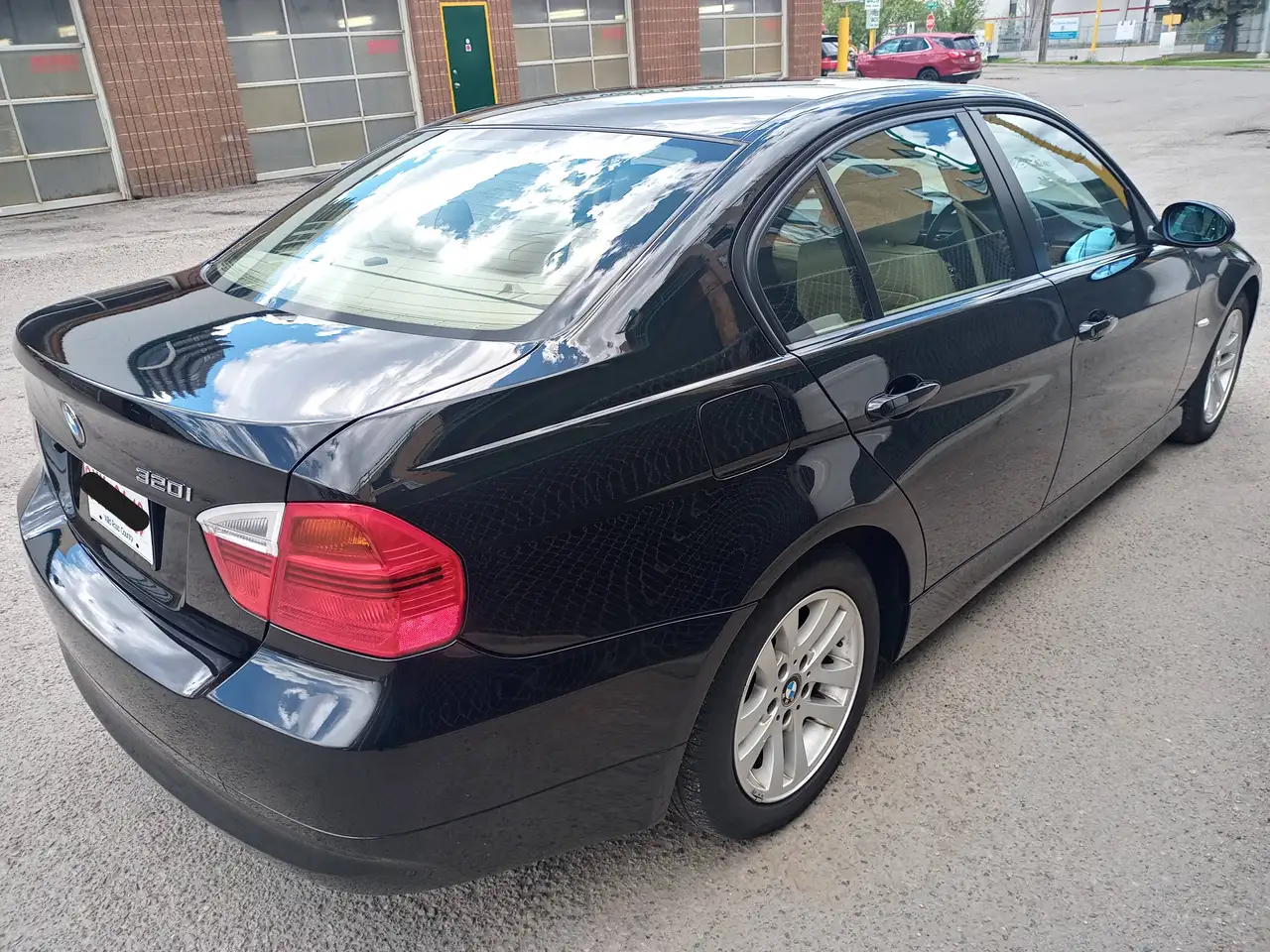 BMW 3 Series снимка BMW 3 Series