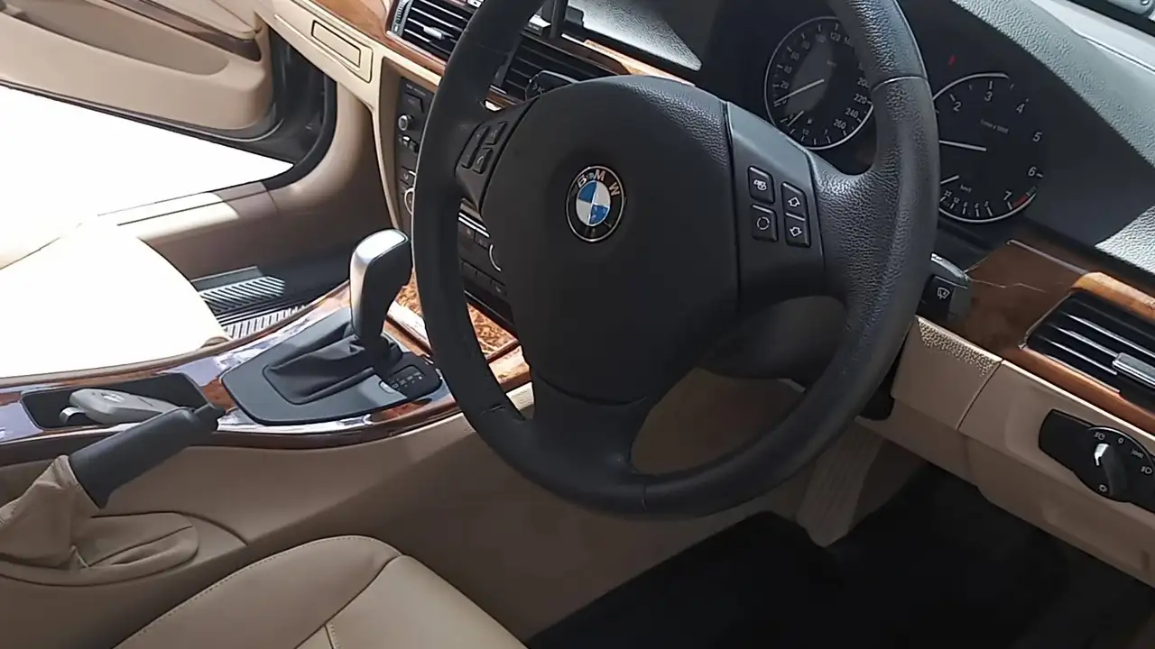 BMW 3 Series снимка BMW 3 Series