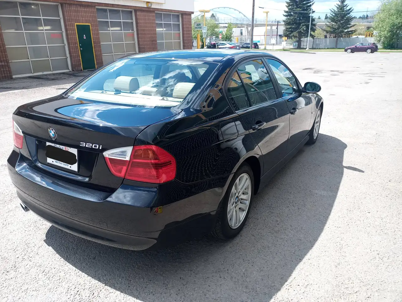 BMW 3 Series снимка BMW 3 Series