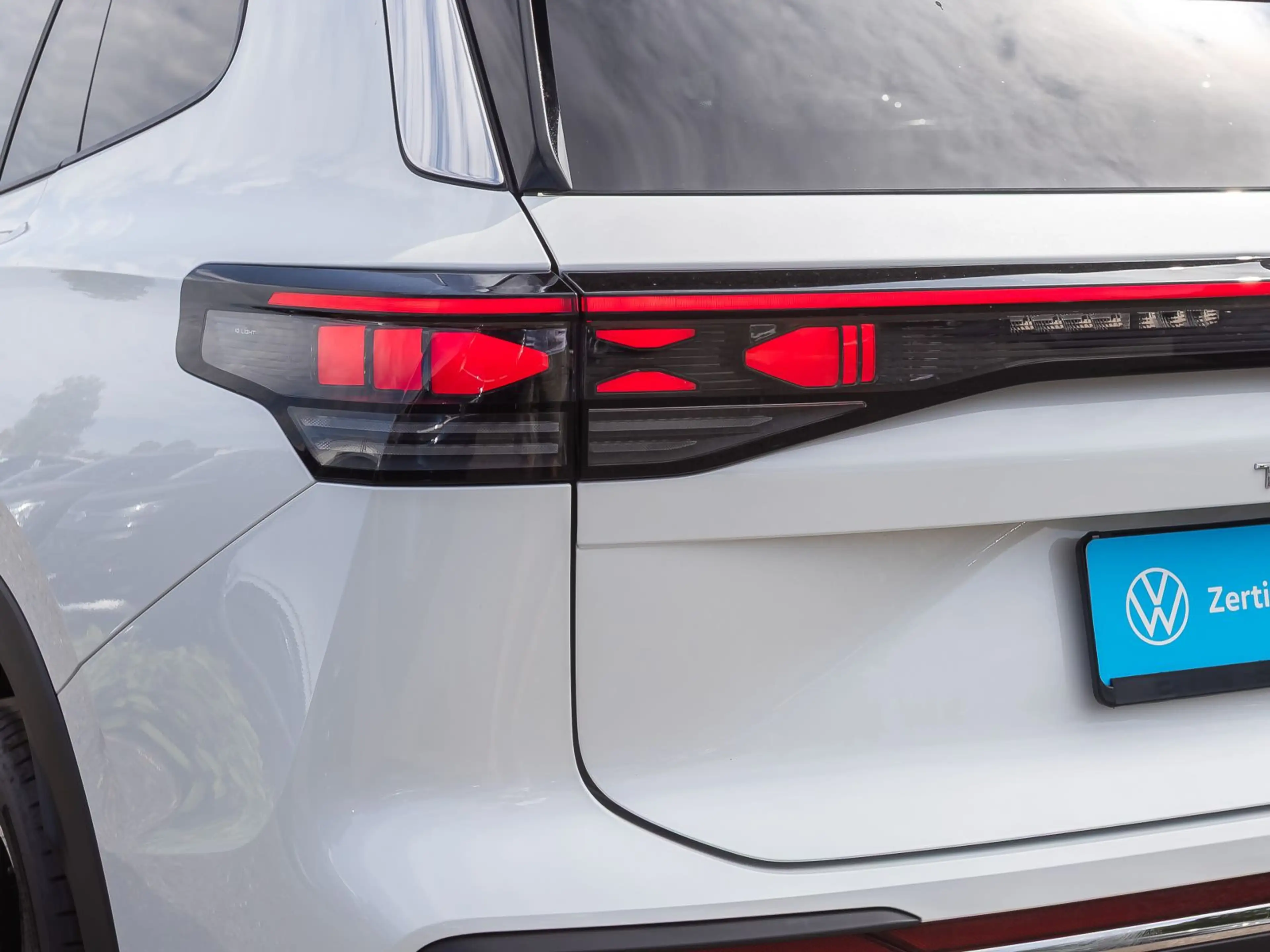 Volkswagen Tayron 2.0 TDI Elegance 4M DSG Navi LED ACC AHK — photo 9