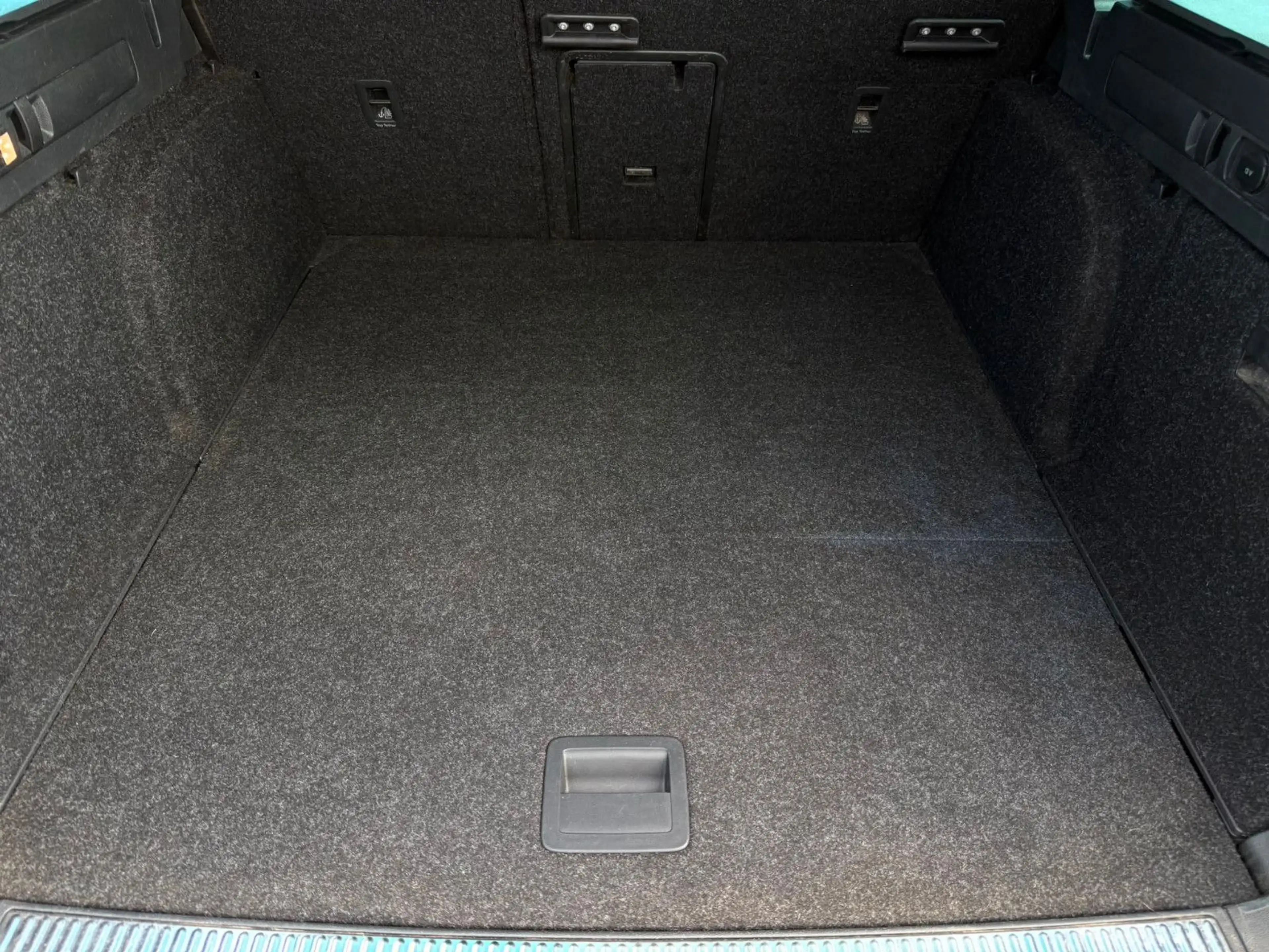 Skoda Superb Combi 2.0 TDI"Ambition"DAB RADIO"TEMPOMAT — photo 8