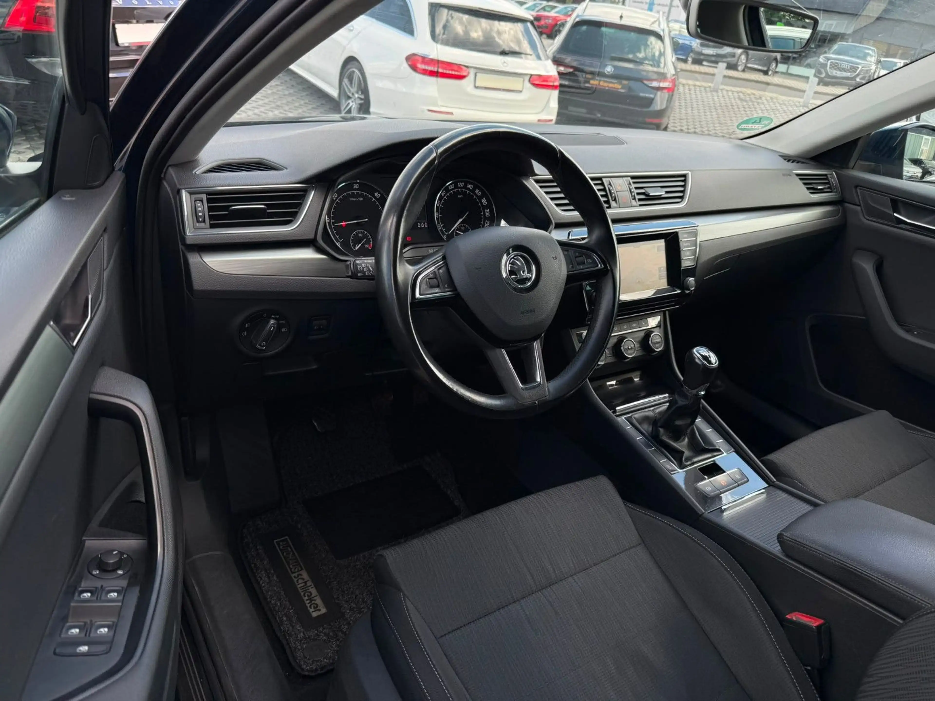 Skoda Superb Combi 2.0 TDI"Ambition"DAB RADIO"TEMPOMAT — photo 13