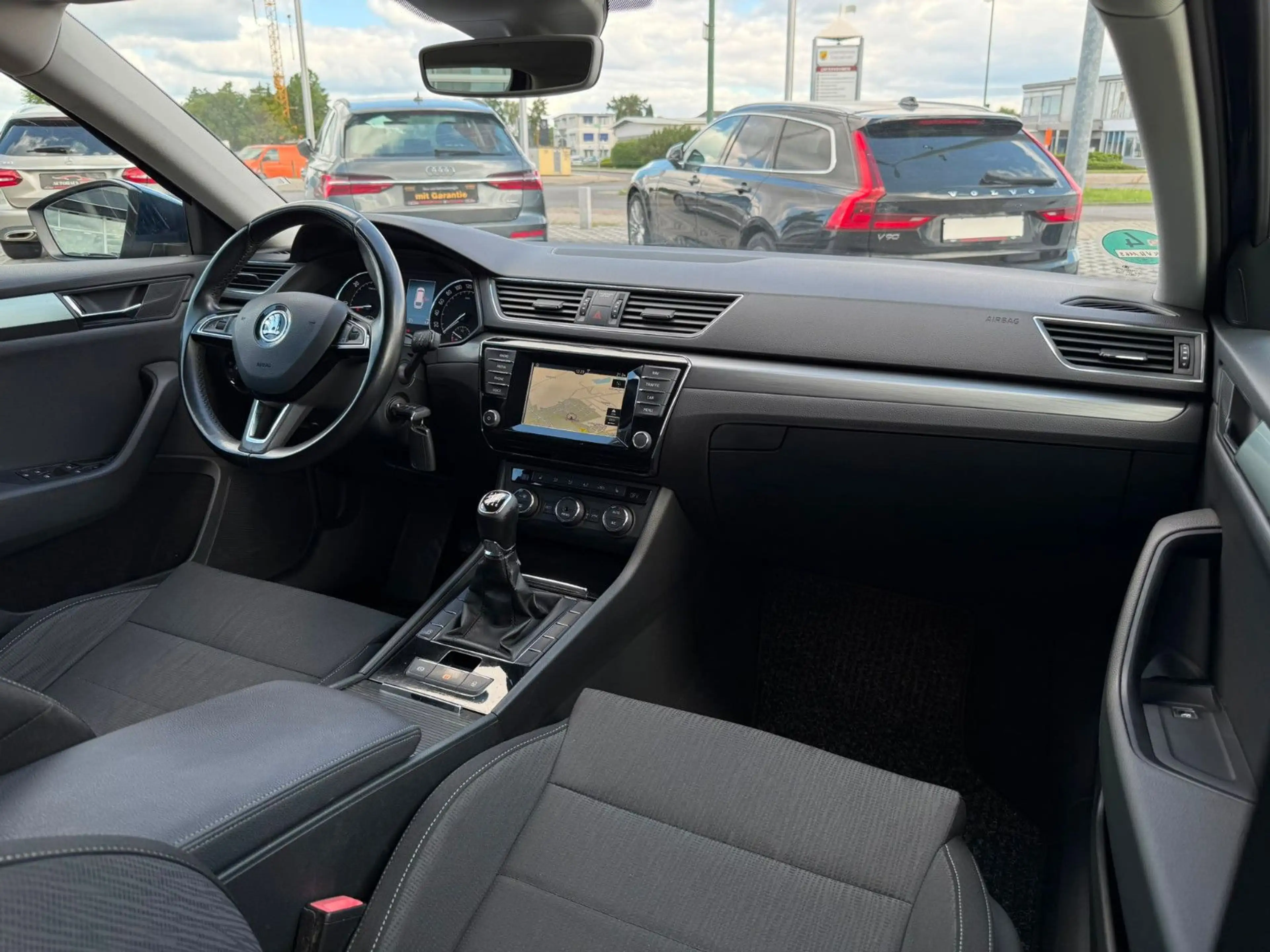 Skoda Superb Combi 2.0 TDI"Ambition"DAB RADIO"TEMPOMAT — photo 11