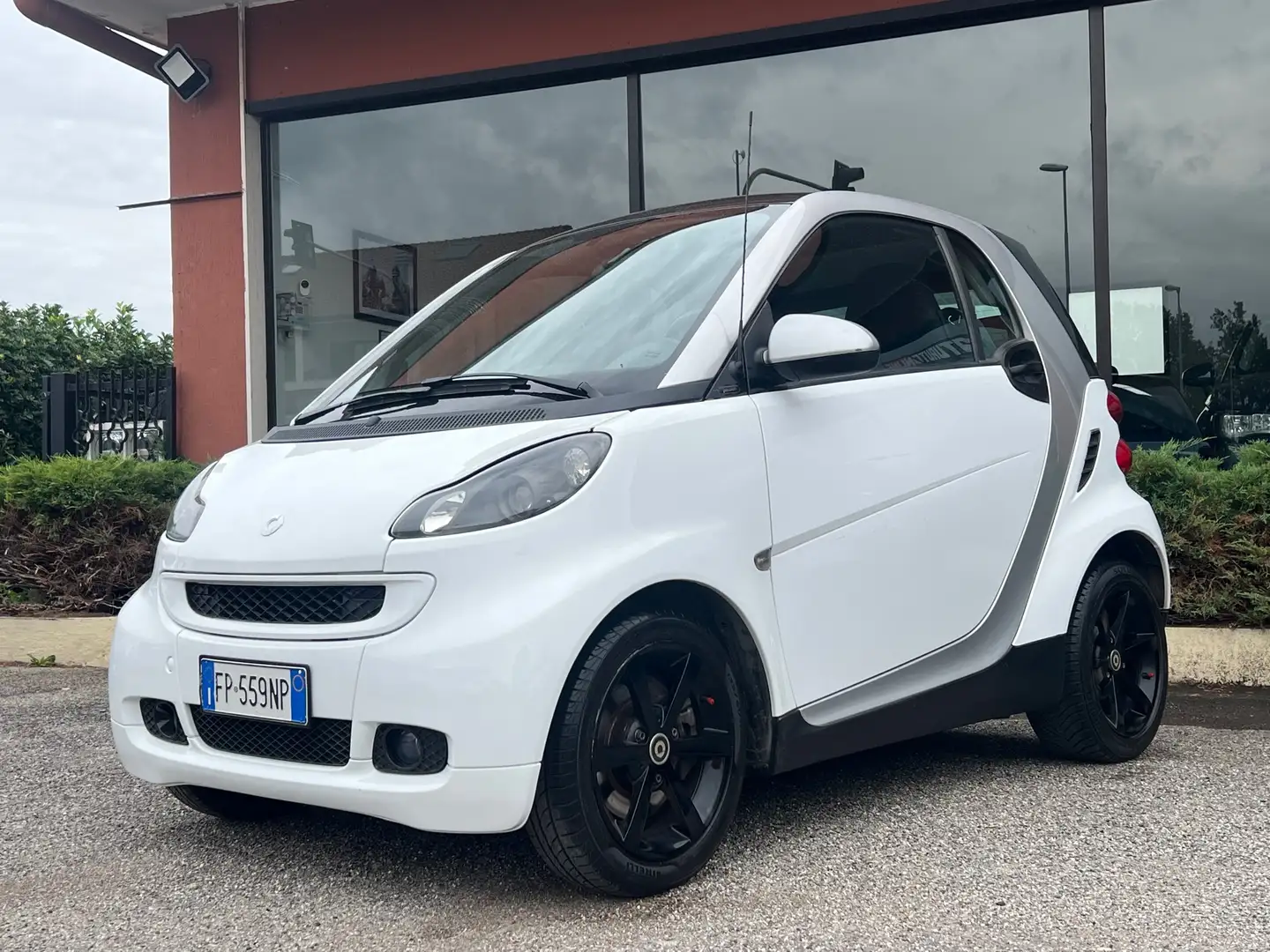 smart forTwo Fortwo 1.0 mhd Pulse 71cv Bianco - 1
