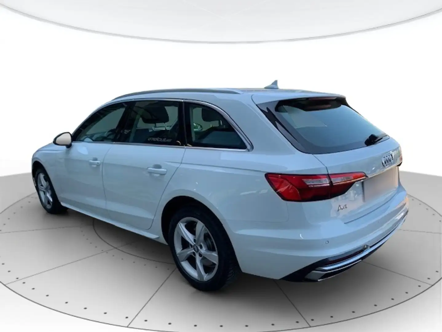 Audi A4 Avant 30TDI mhev Business Advanced 136cv s-tronic Bianco - 2