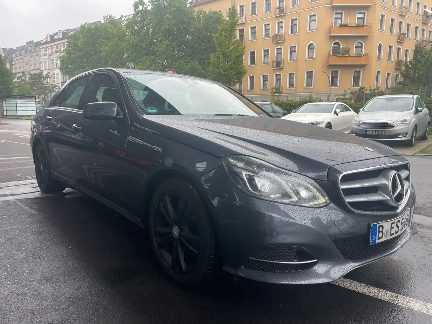 Mercedes-Benz E 220 E 220 BlueTec,Automatik,Klima,Navi,PDC,SHZ,1Hand Grau - 1