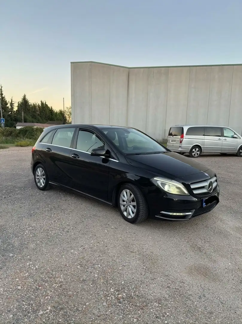 Mercedes-Benz B 200 BE - 2