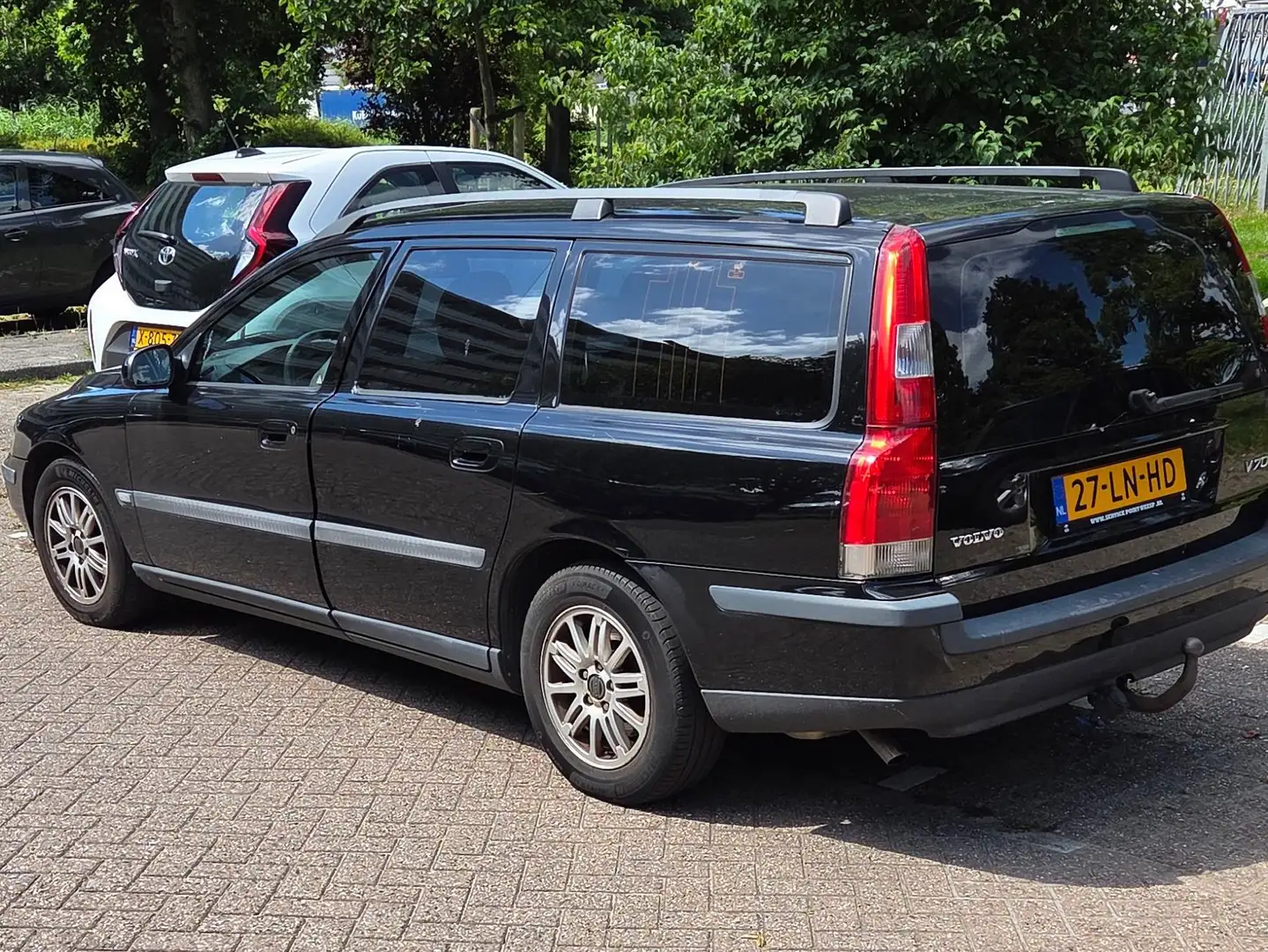 Volvo V70 V70 2.4 Zwart - 1