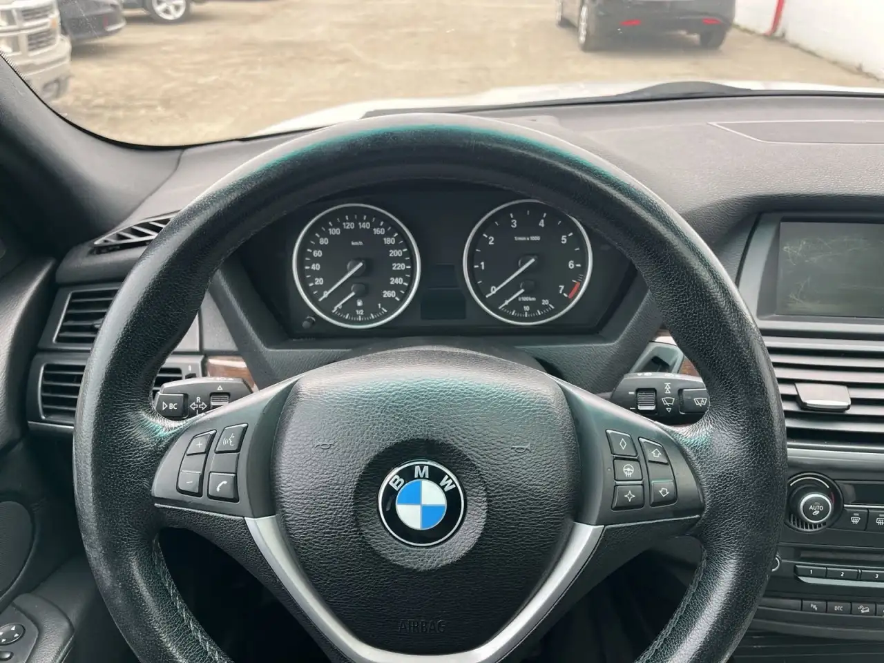 BMW X5 снимка BMW X5