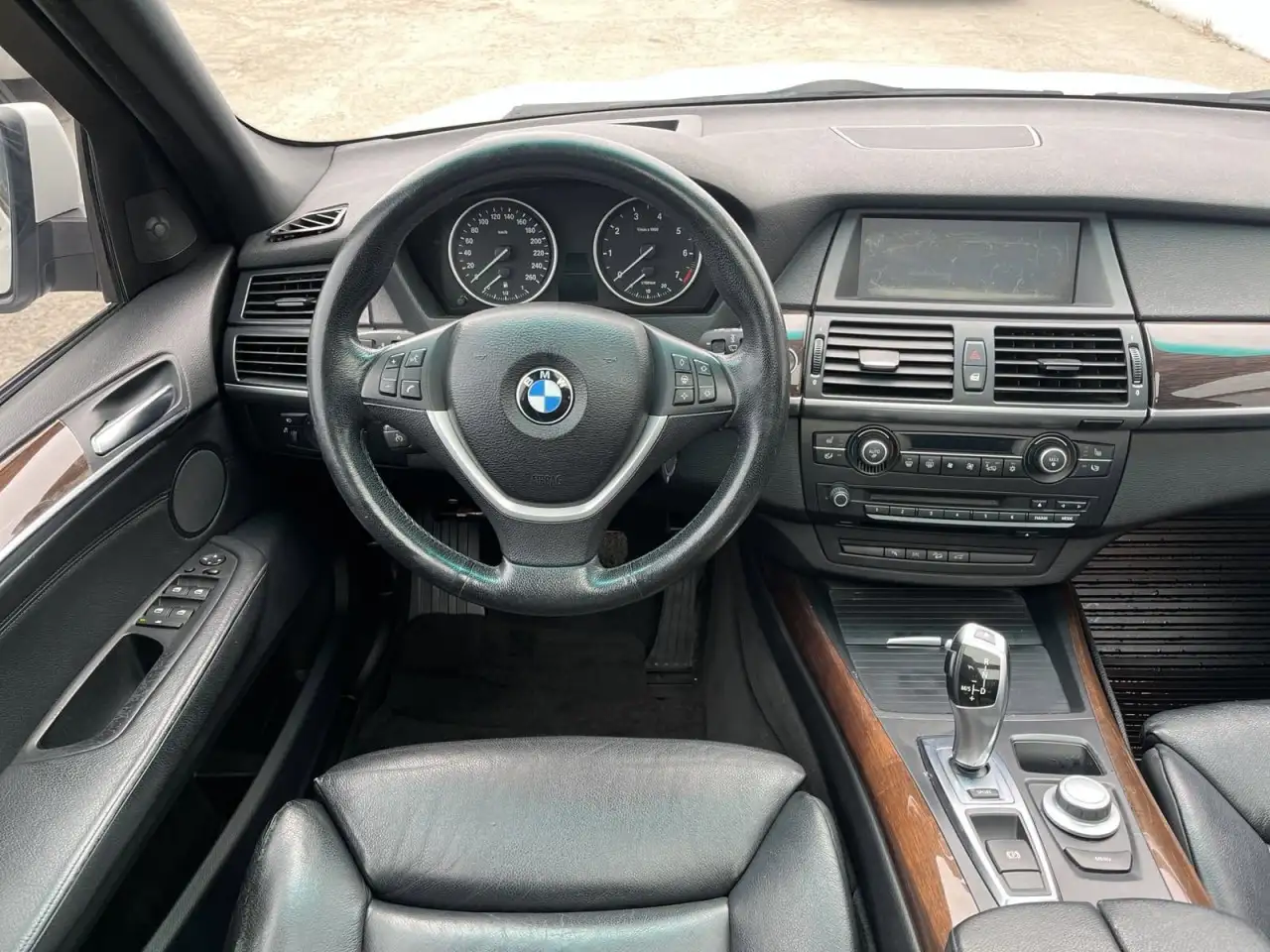 BMW X5 снимка BMW X5