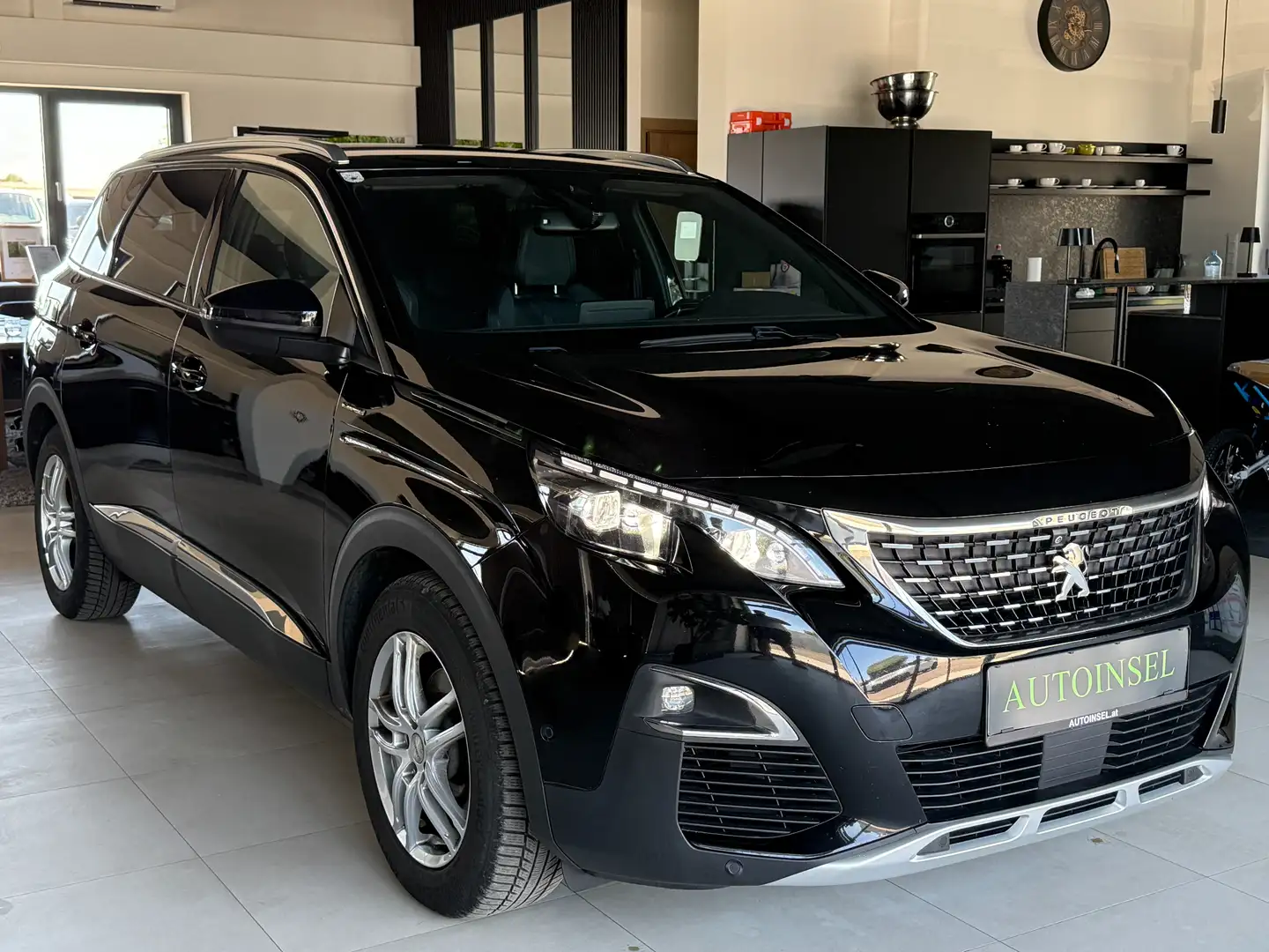 Peugeot 5008 GT-Line Aut. Чорний - 2