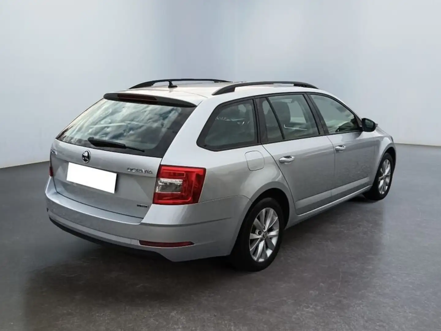 Skoda Octavia 3ª serie 1.5 DSG Wagon Executive G-Tec Argento - 2