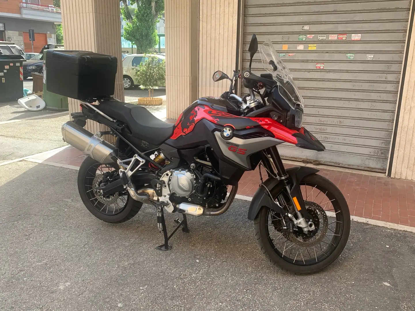 BMW F 850 GS Rouge - 1