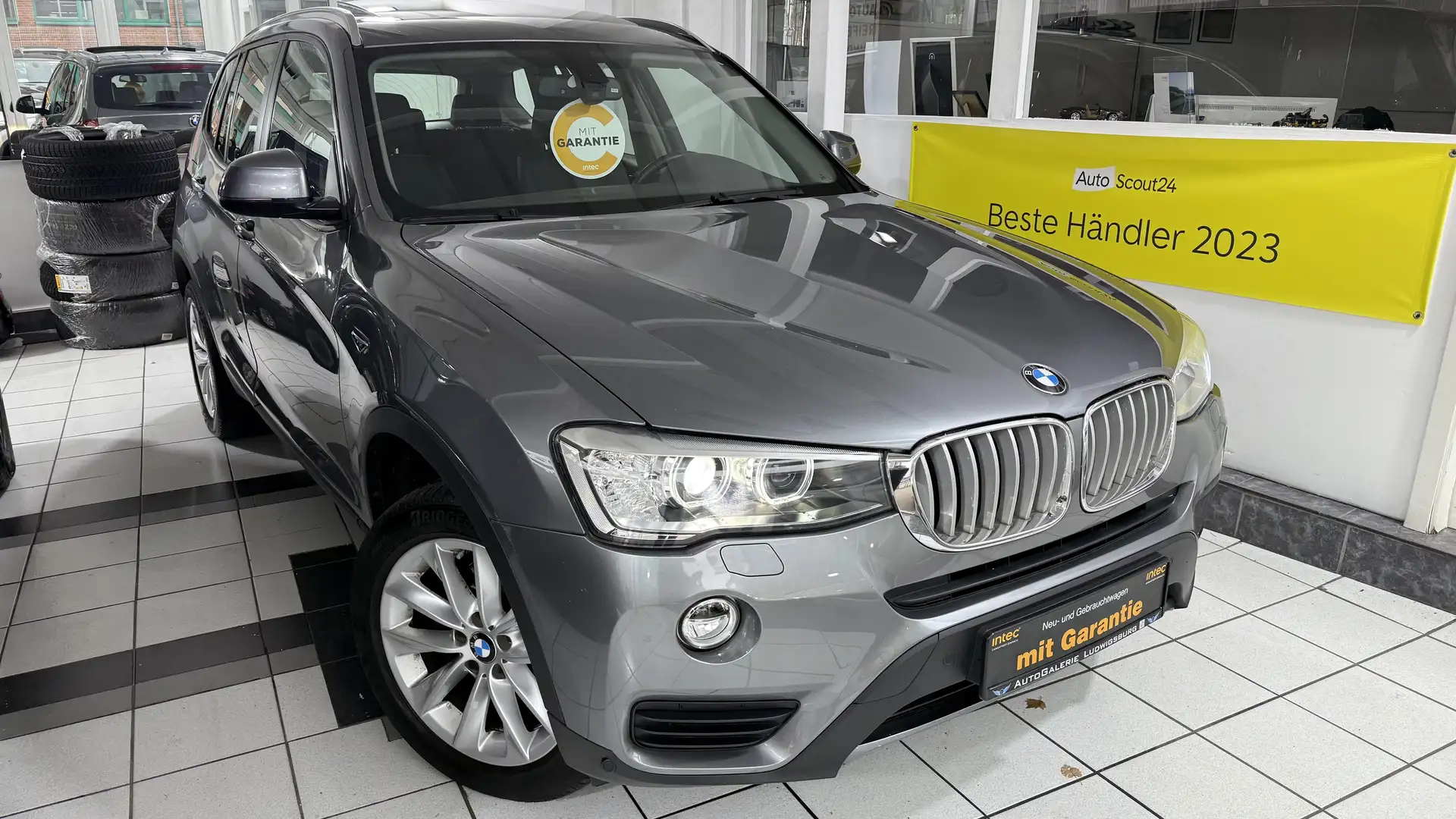 BMW X3 xDrive 30 d 1.HD PANO BI-XENON HEAD-UP H&K LEDER Gris - 2