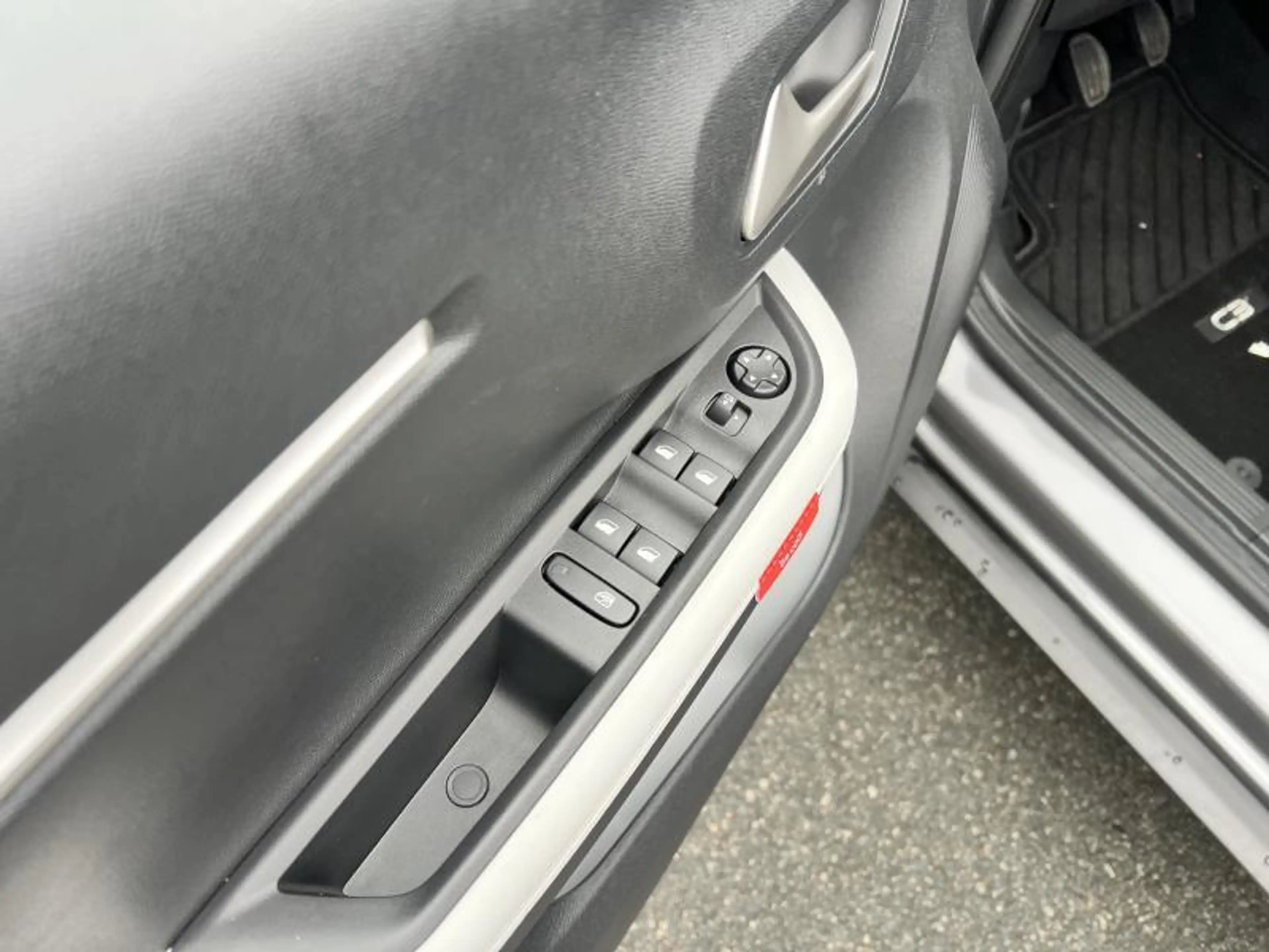 Citroen C3 TURBO 100 CH MAX — photo 12