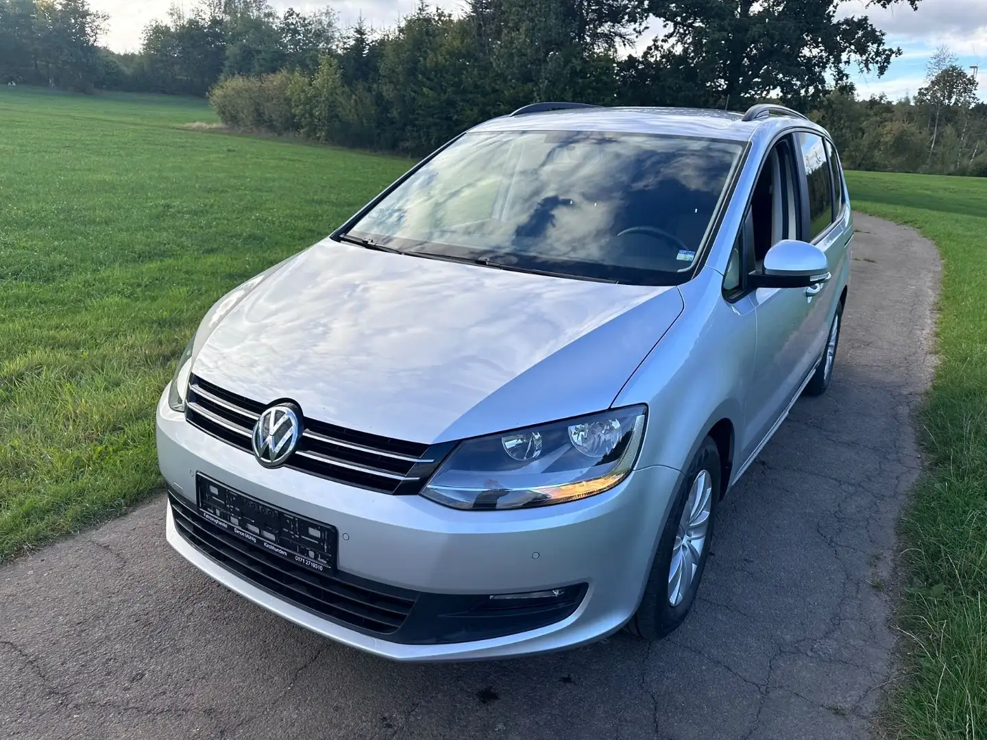 Volkswagen Sharan Trendline BMT 4Motion 1.Hand Argent - 1