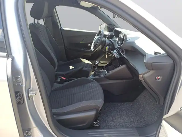 Peugeot 2008 view 10