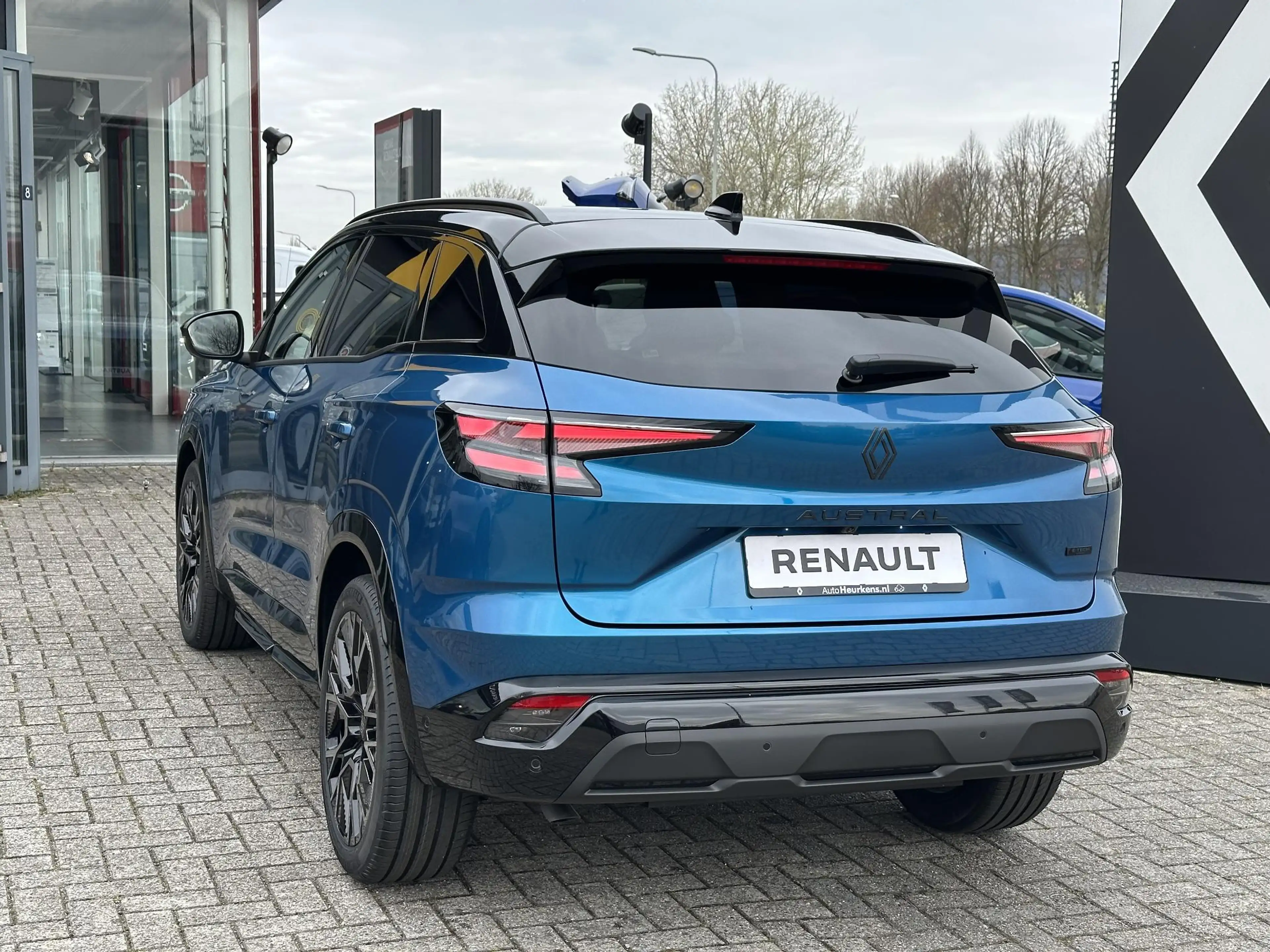 Renault Austral Esprit Alpine Full Hybrid E-Tech 200 l € 6.726 voo — photo 4
