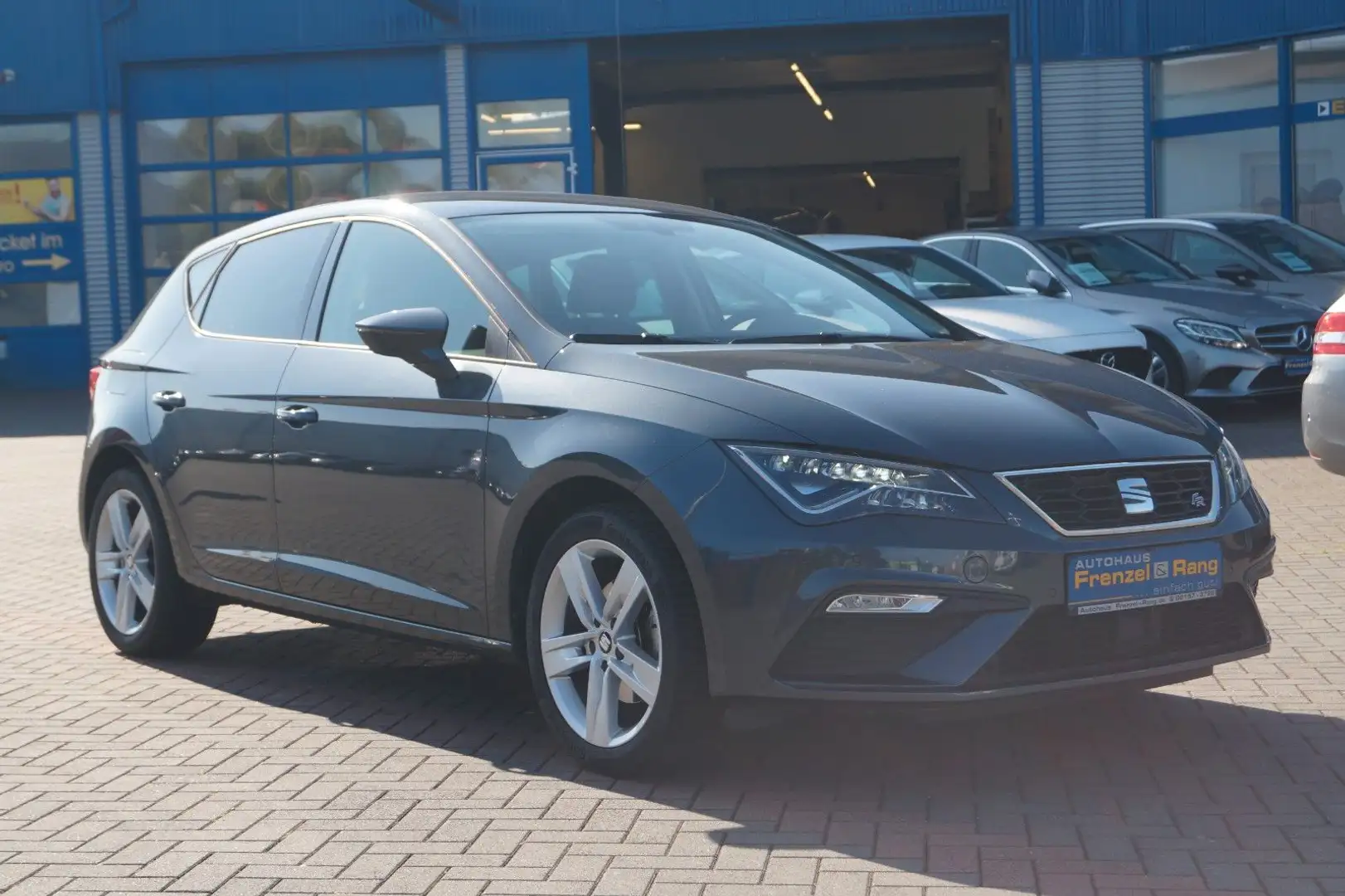 SEAT Leon FR *Erdgas*Navi*Front*SHZ*DAB*App*LED*PDC* Grau - 1