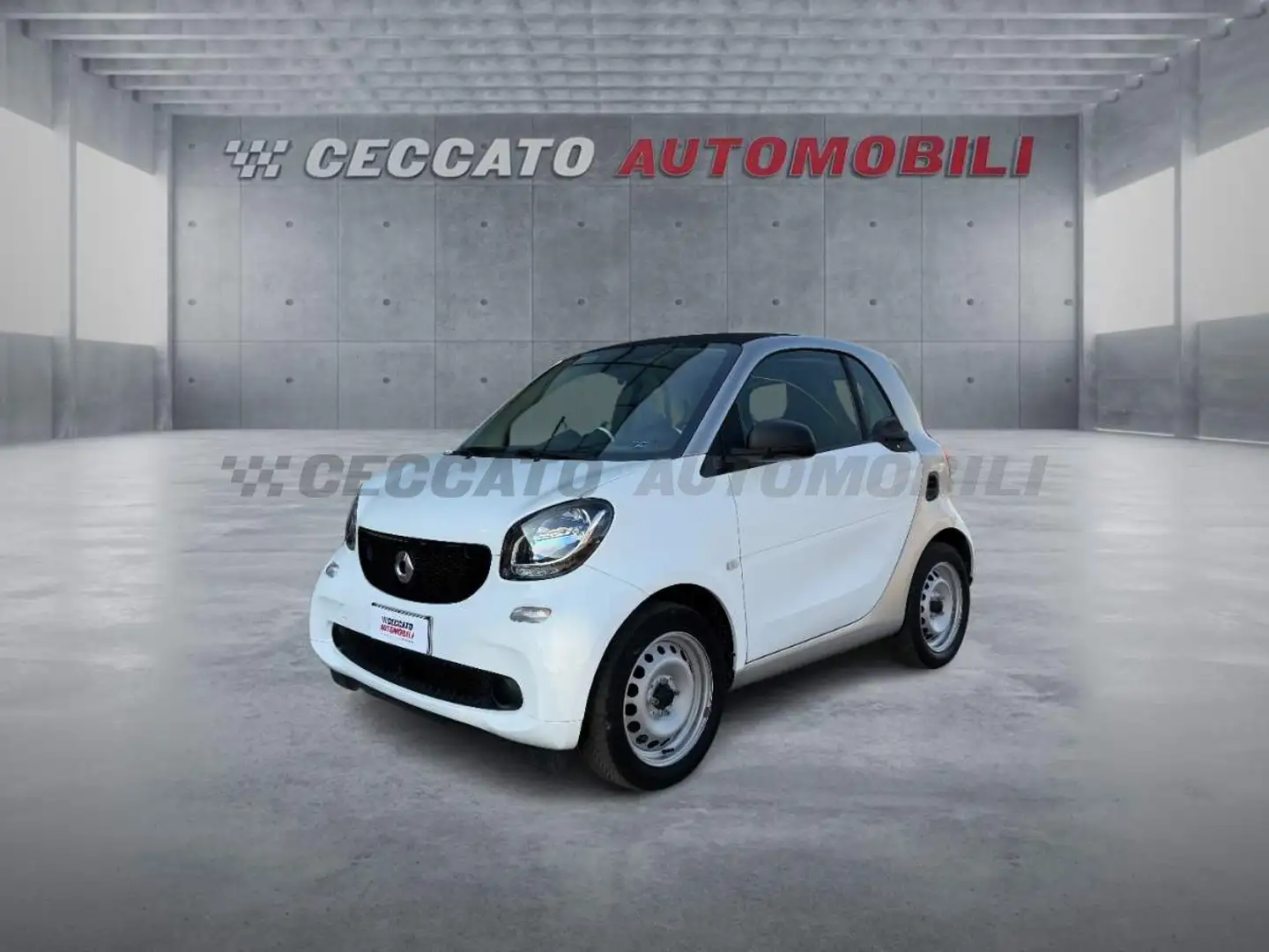 smart forTwo Fortwo eq Youngster my19 Bianco - 1