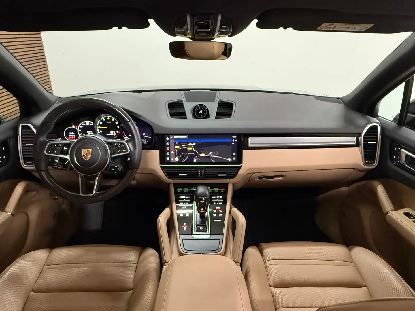 Porsche Cayenne 3.0 E-Hybrid Platinum Edition | Sportchrono | Luch Zwart - 2