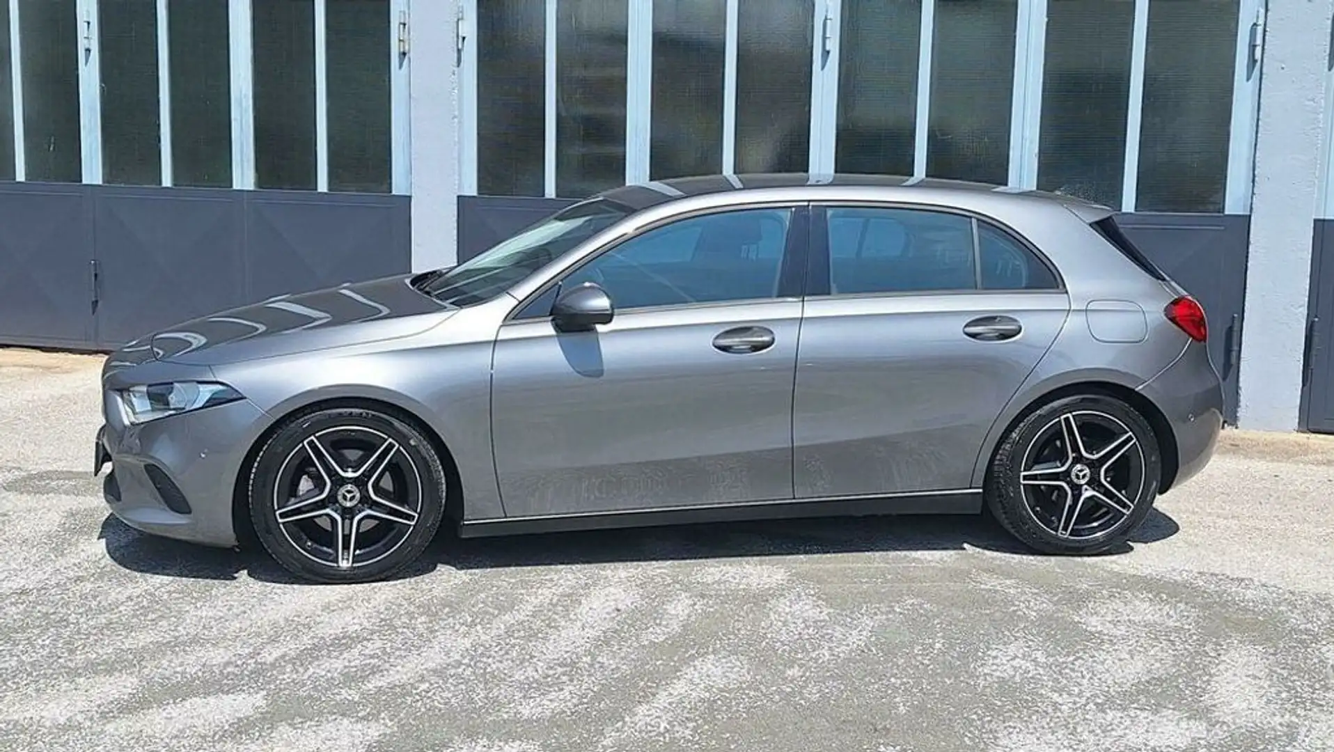 Mercedes-Benz A 180 d Advantage 2,0L MB Motor! Grau - 2