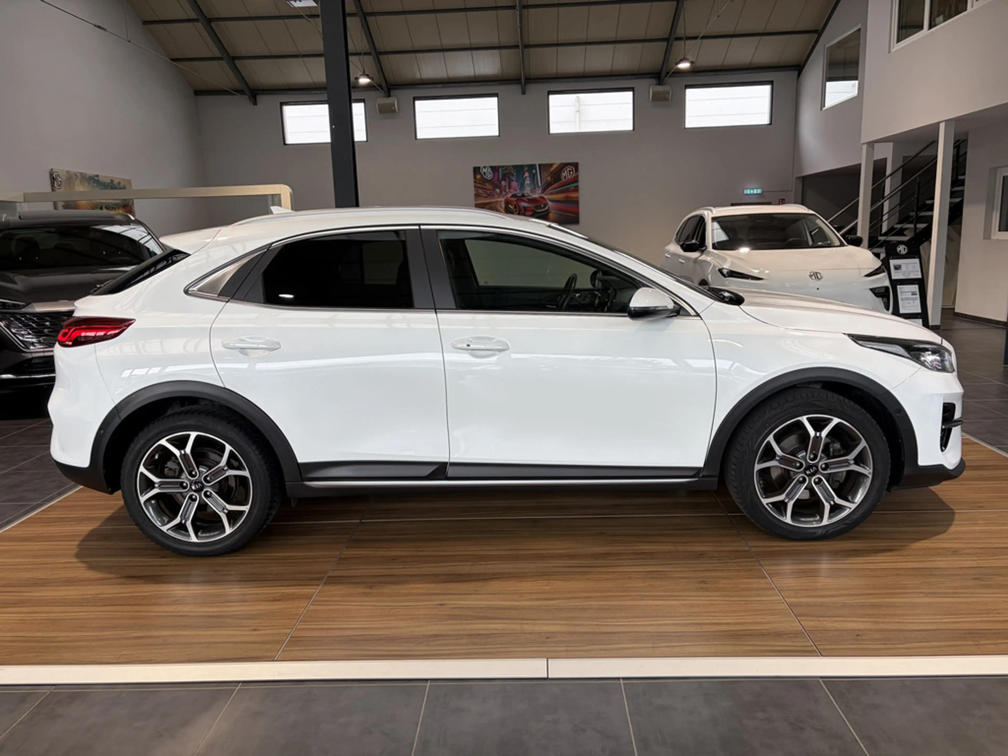 Kia XCeed 1.5 T-GDI Xdition KAMERA NAVI ACC LED — photo 5