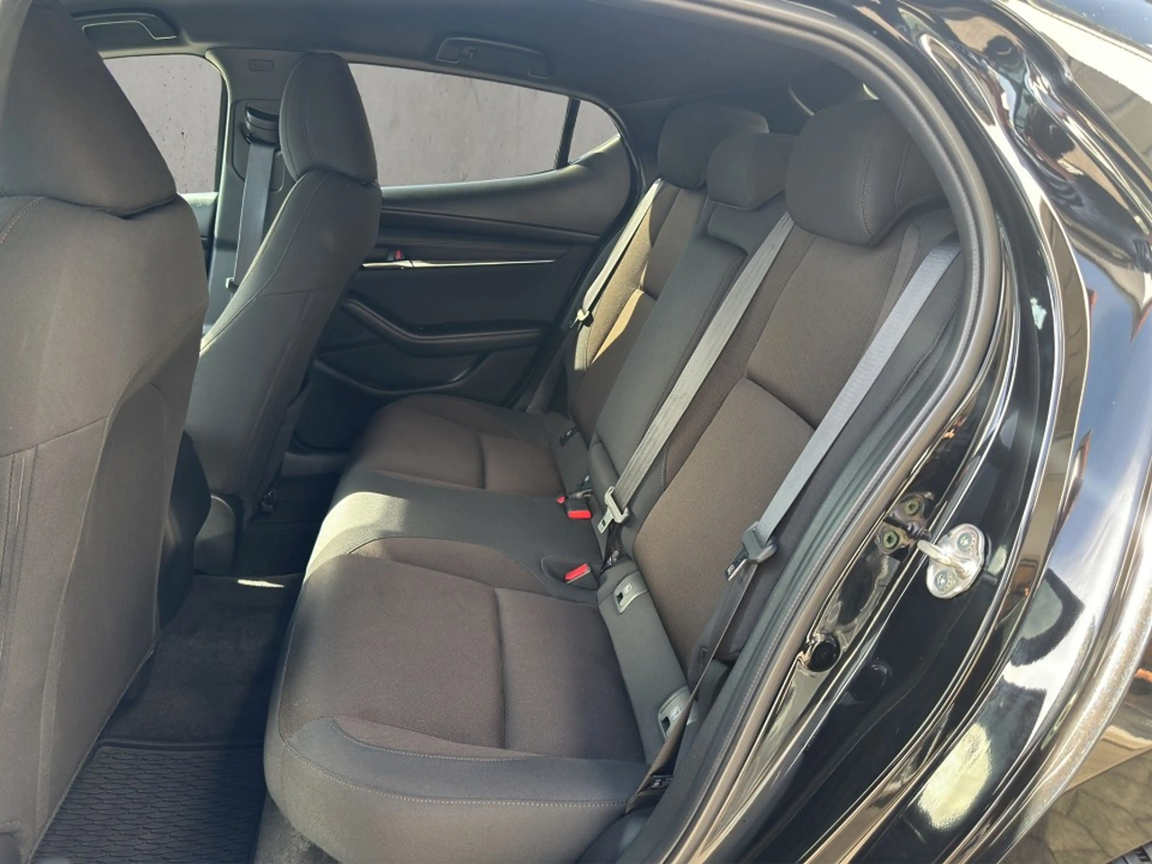 Mazda 3 EXCLUSIVE ++Matrix-LED+BOSE+360°++ — photo 12