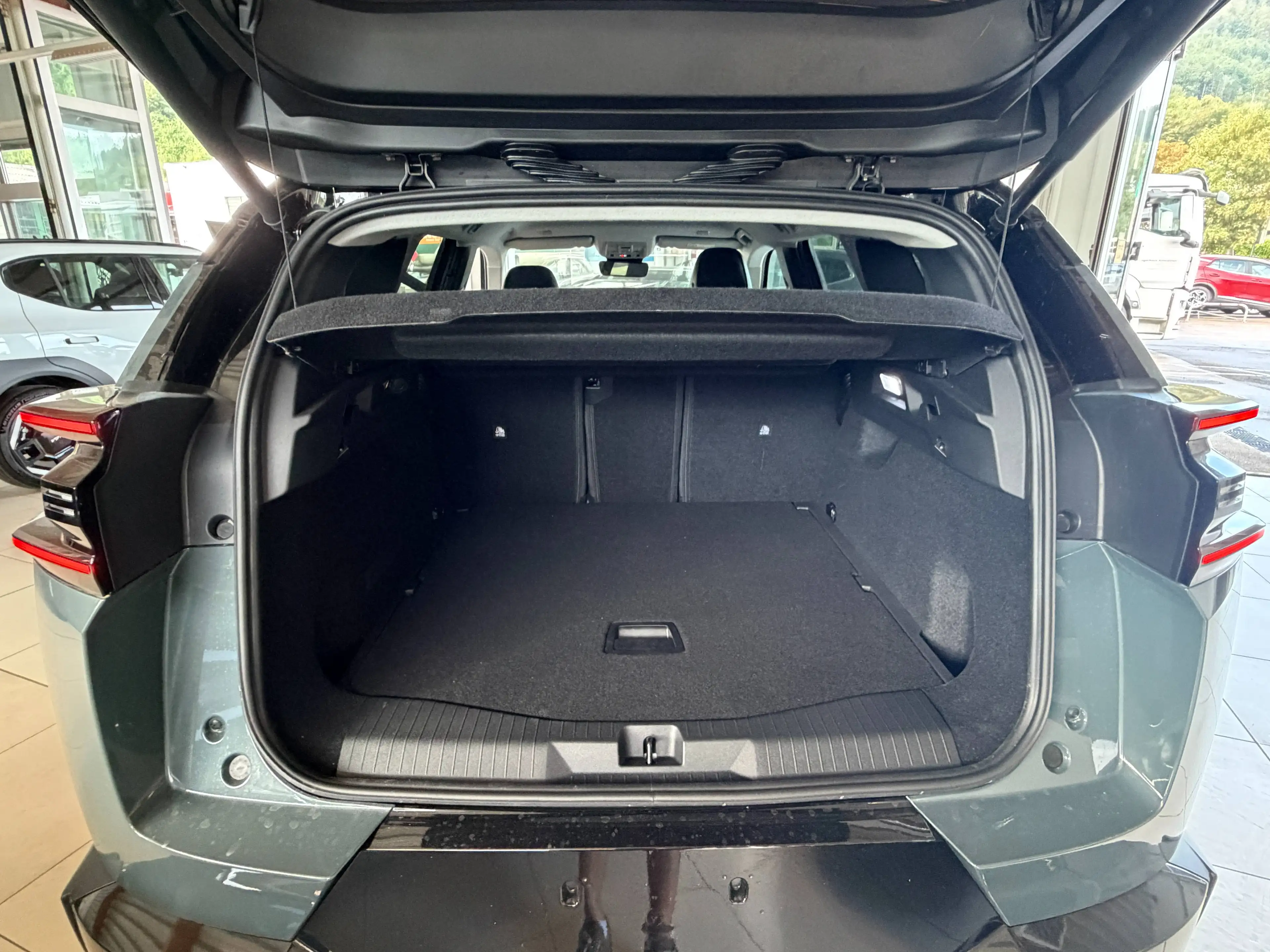 Citroen C5 Aircross 210 Elektromotor MAX — photo 15