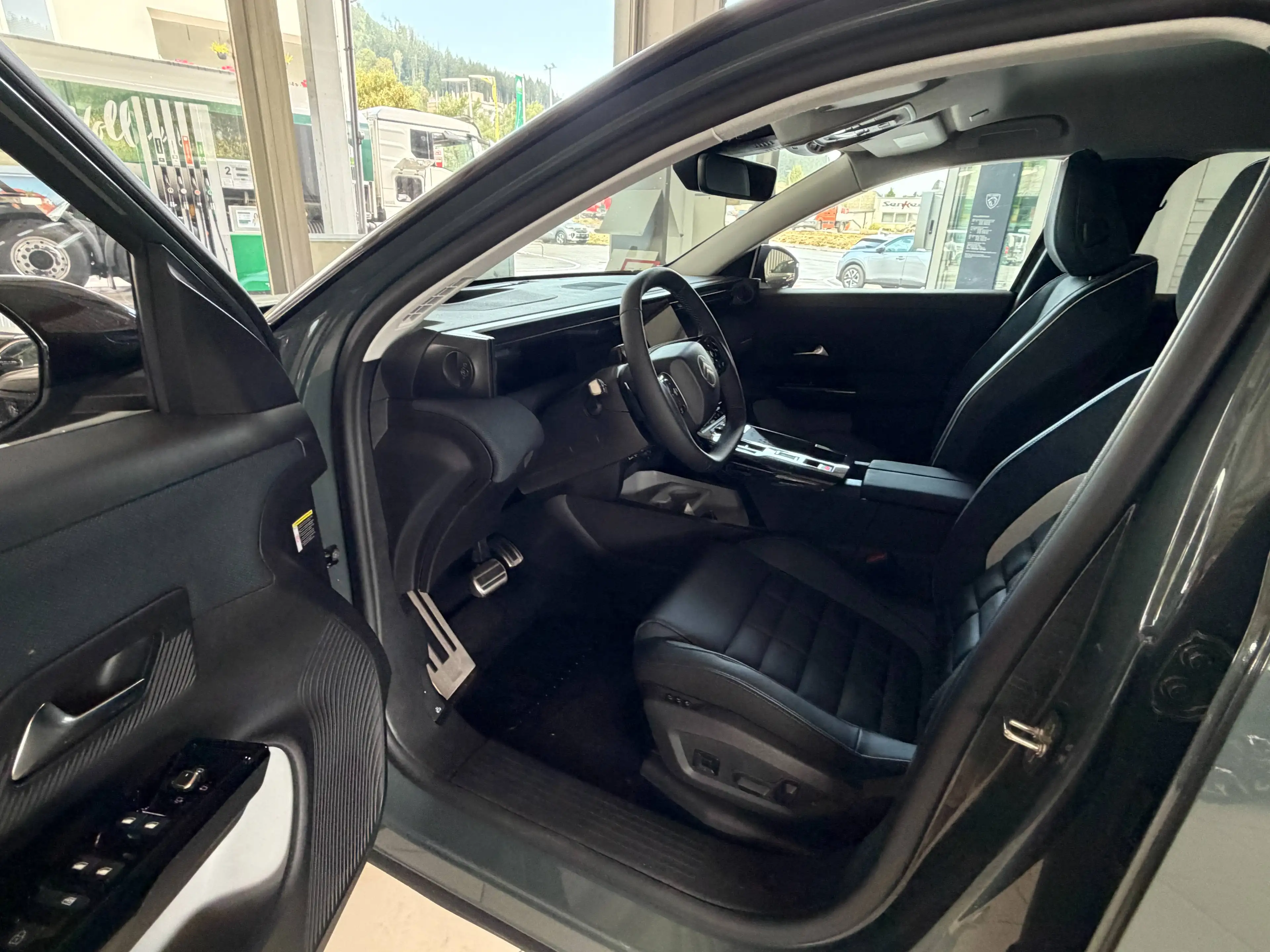 Citroen C5 Aircross 210 Elektromotor MAX — photo 9