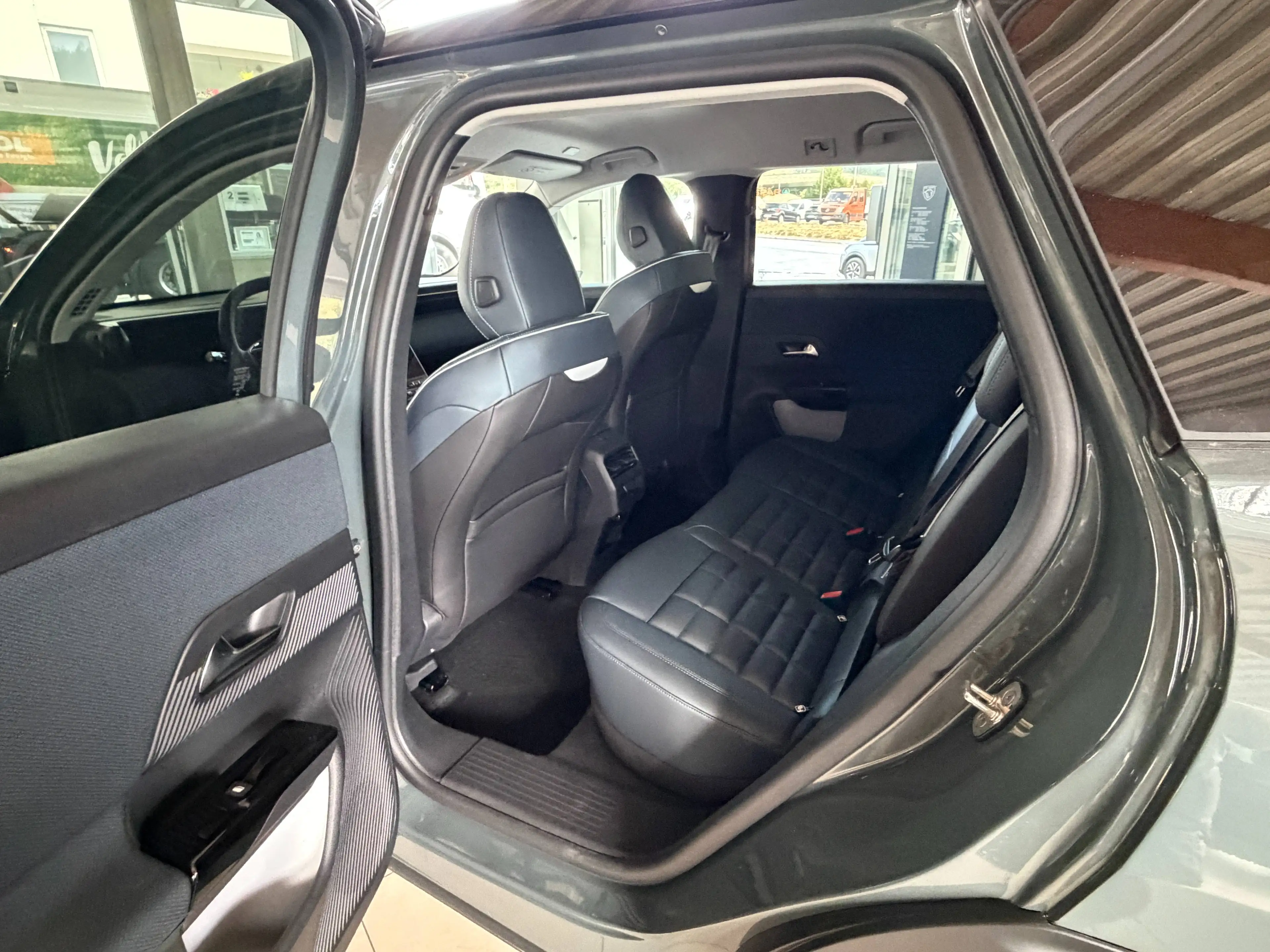 Citroen C5 Aircross 210 Elektromotor MAX — photo 11