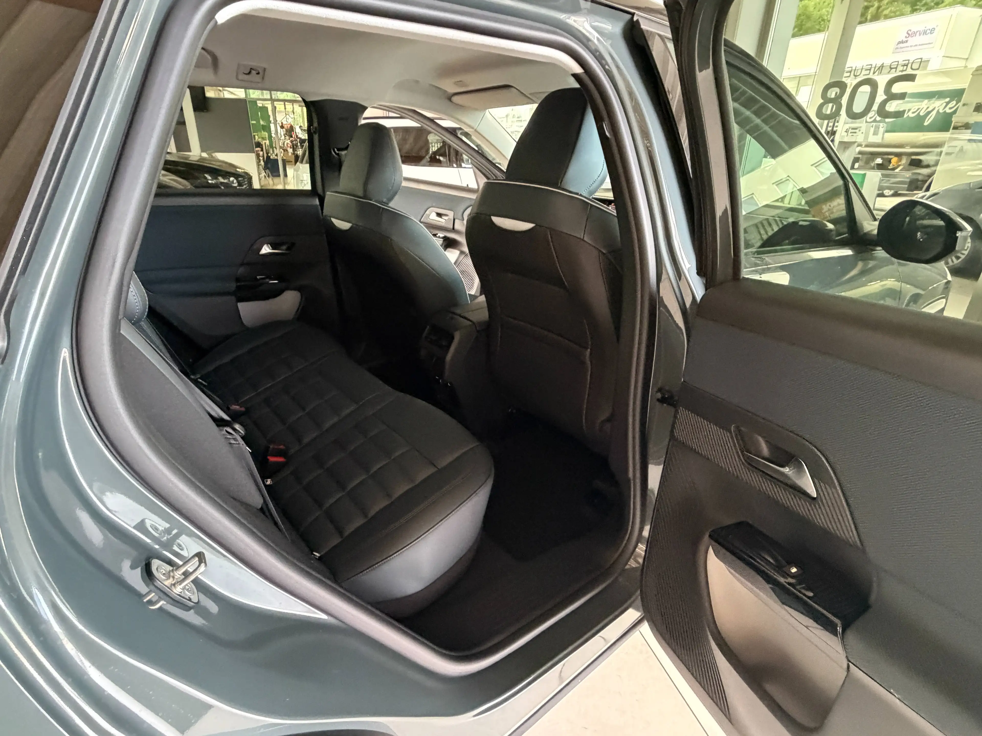 Citroen C5 Aircross 210 Elektromotor MAX — photo 12