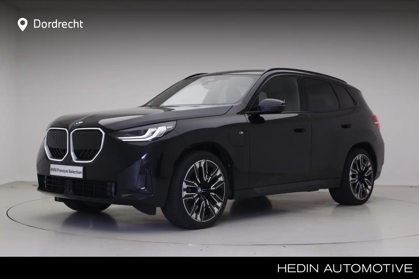 BMW X3 30e xDrive M-Sport | 21" | Panorama | Elek. verst. Zwart - 1