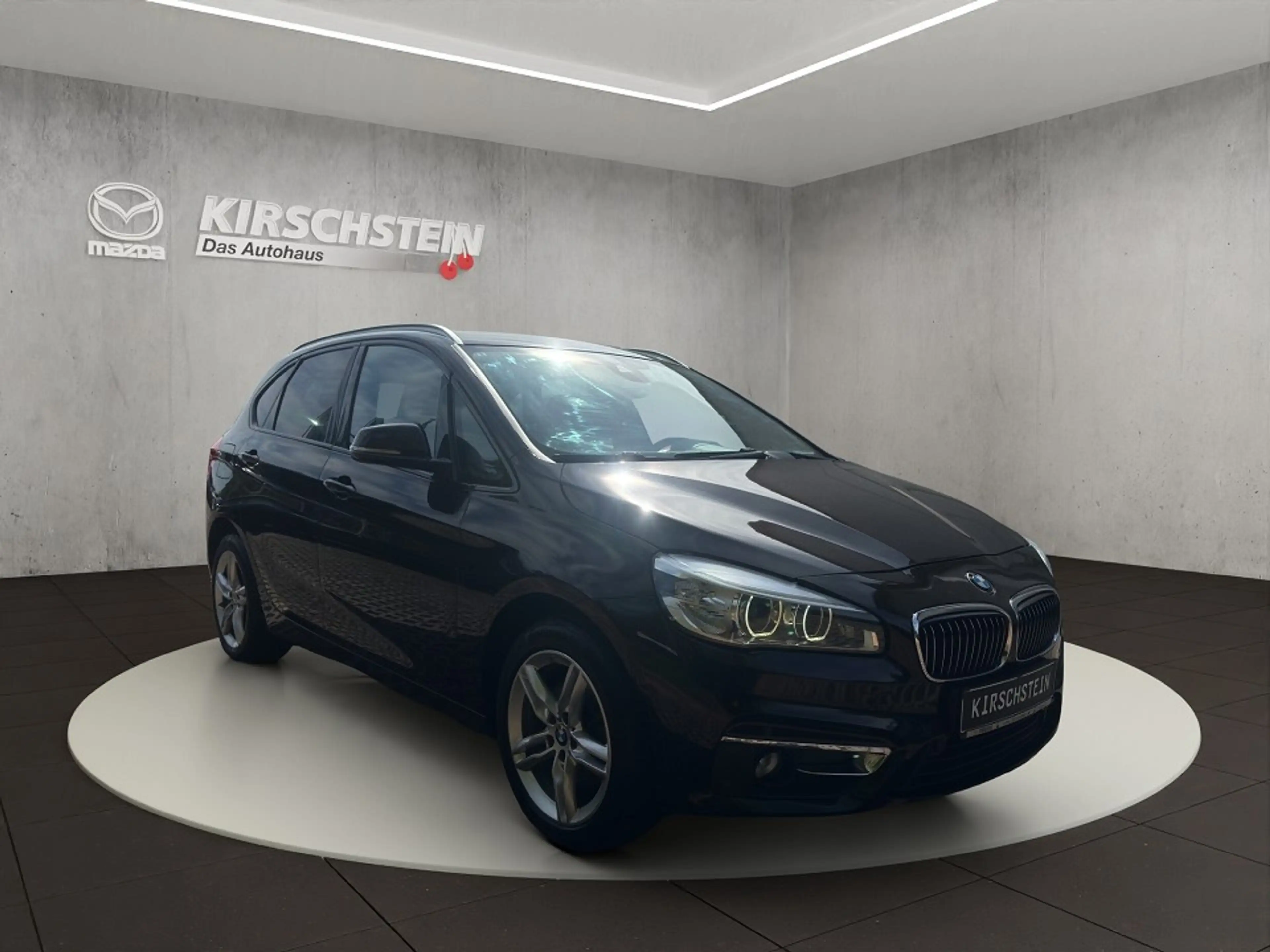 BMW 220 d Active Tourer Luxury Line ++Navi+LED+Kamera++ — photo 7