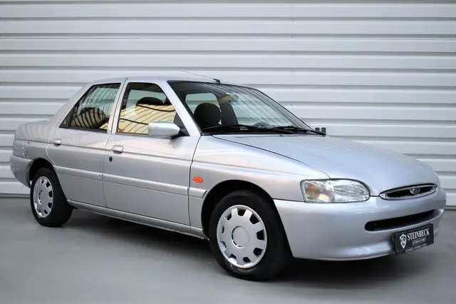 Ford Escort Lim. Ghia+Klimaanlage+elektr.Fenster
