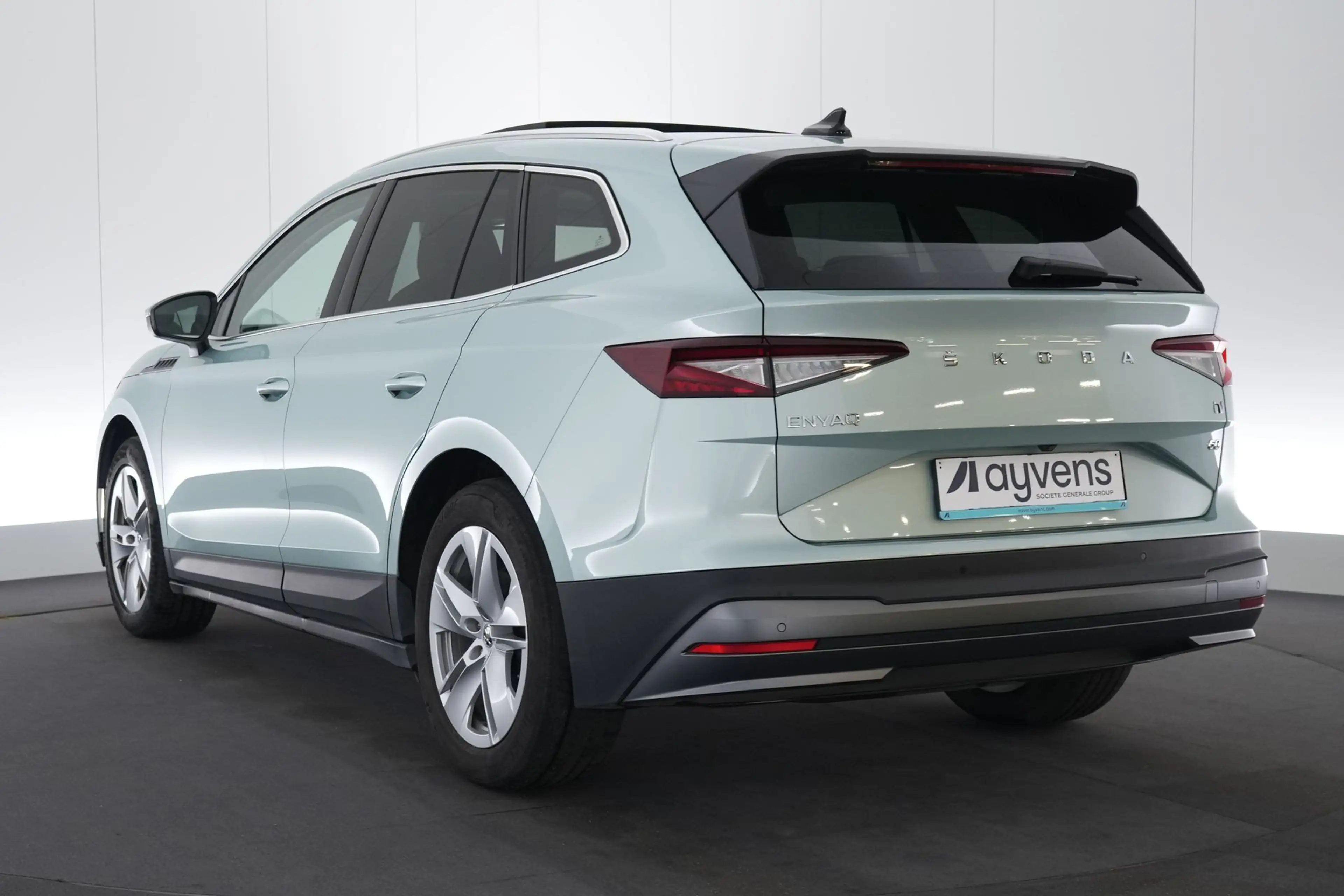 Skoda Enyaq IV 60 LEDER/STOF LED GPS PDC CAM Pano Keyless Verw — photo 9