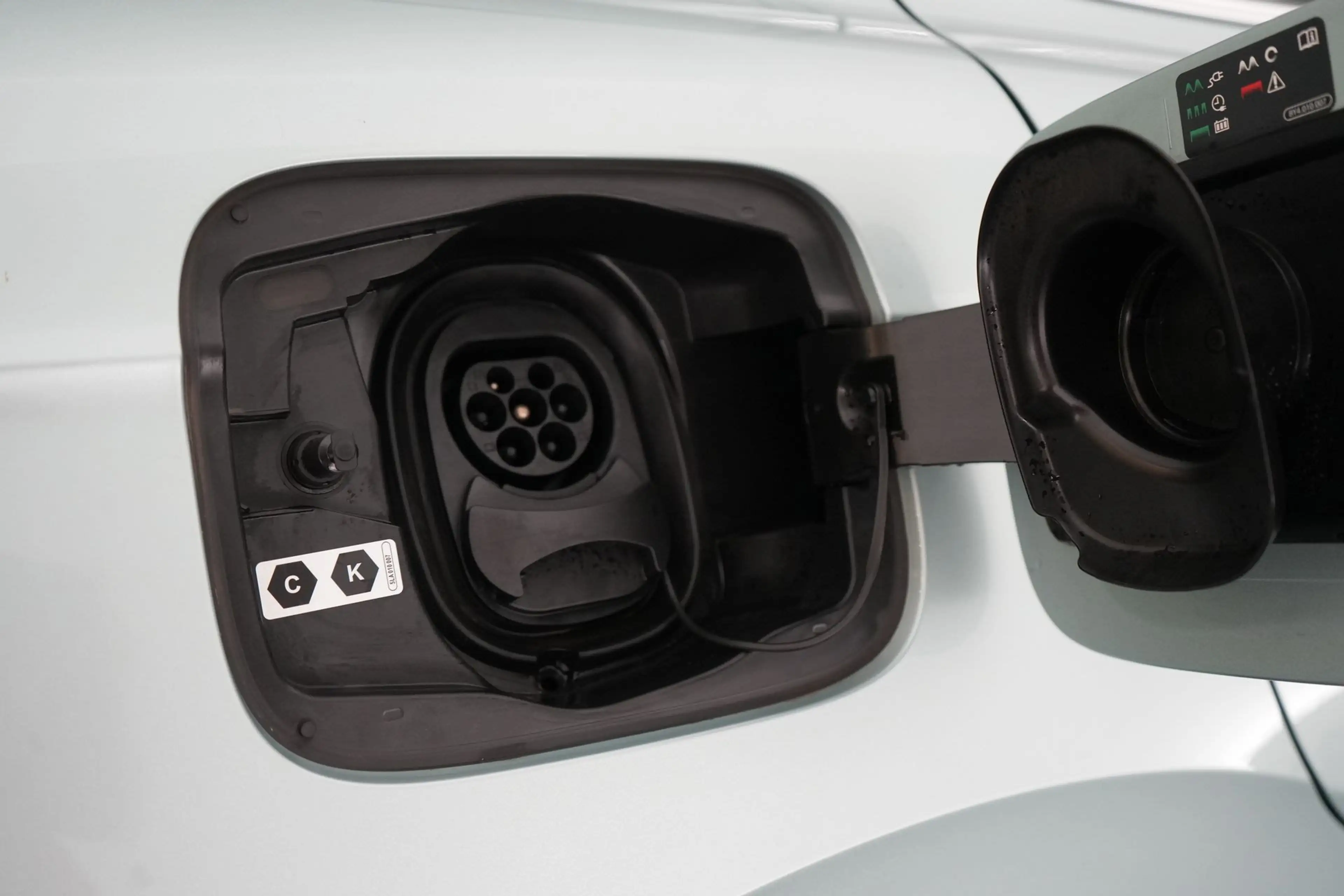 Skoda Enyaq IV 60 LEDER/STOF LED GPS PDC CAM Pano Keyless Verw — photo 24