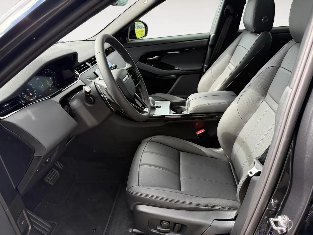 Land Rover Range Rover Evoque 2026 — фото 11