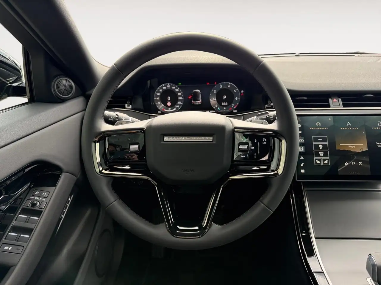 Land Rover Range Rover Evoque 2026 — фото 14