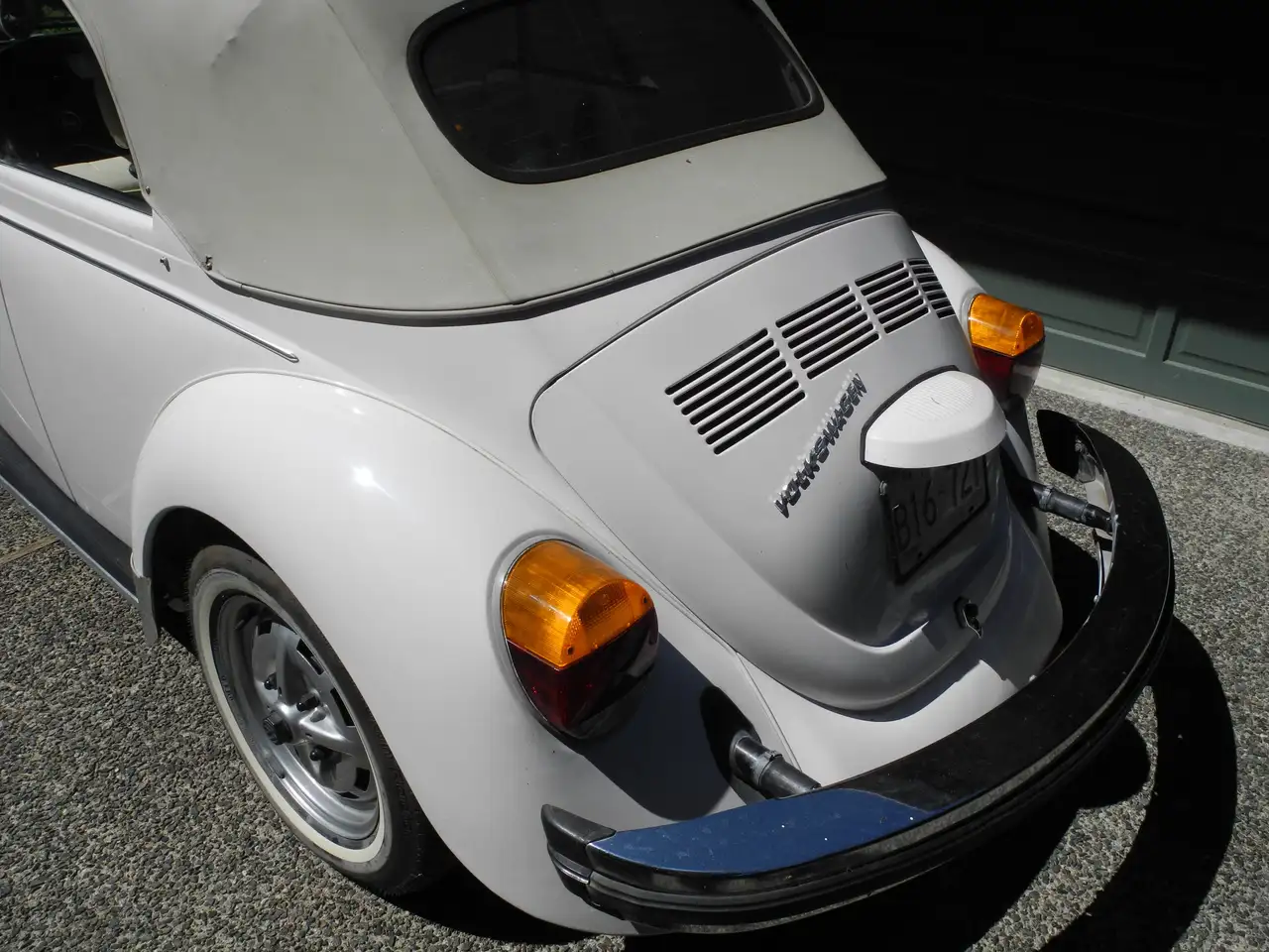 Volkswagen Beetle снимка Volkswagen Beetle