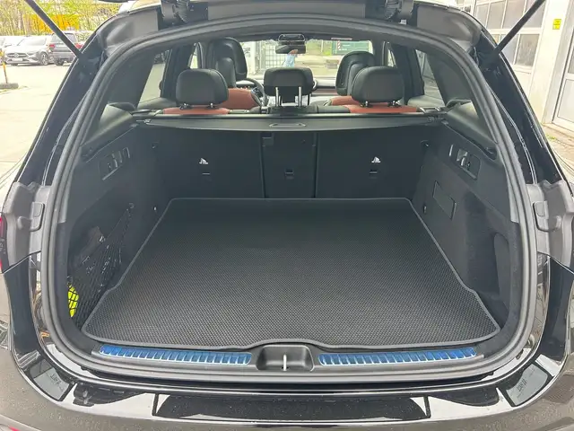 Mercedes-Benz GLC 200 d 4MATIC AMG-Premium Paket * Pano * Ansicht 27